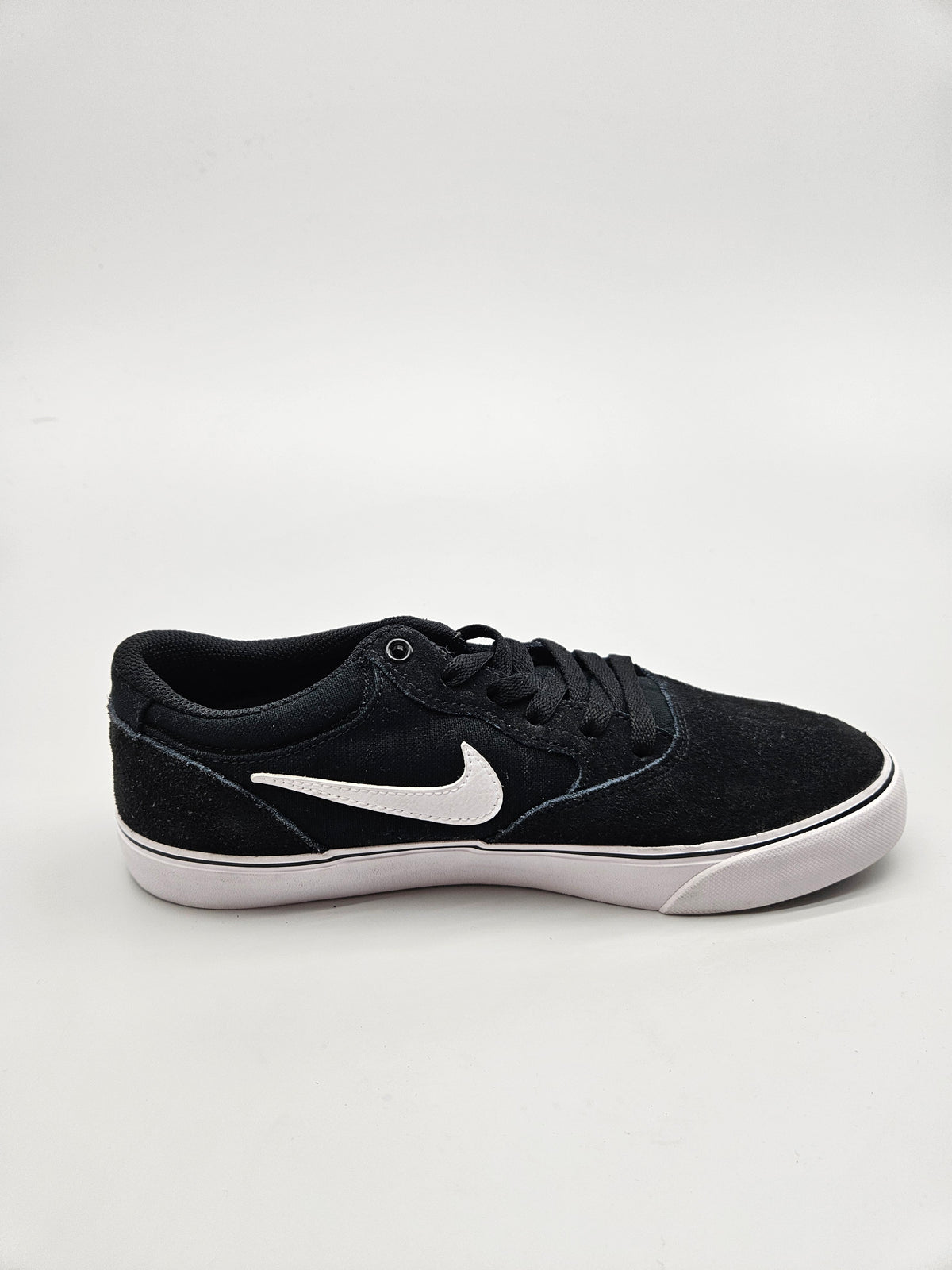NIKE NOVI ORIGINAL PATIKI BR 41