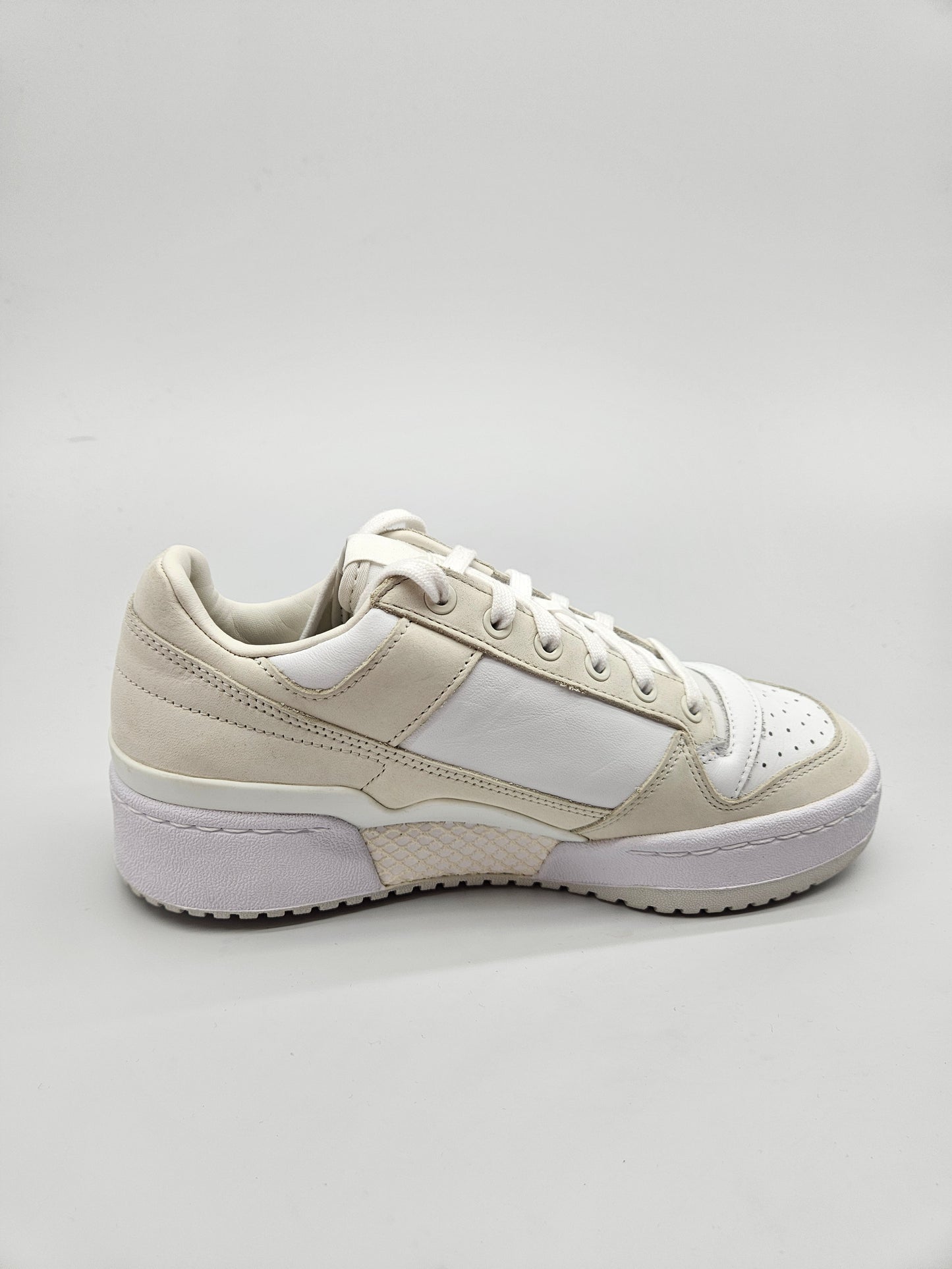 ADIDAS NOVI ORIGINAL PATIKI BR 40.5