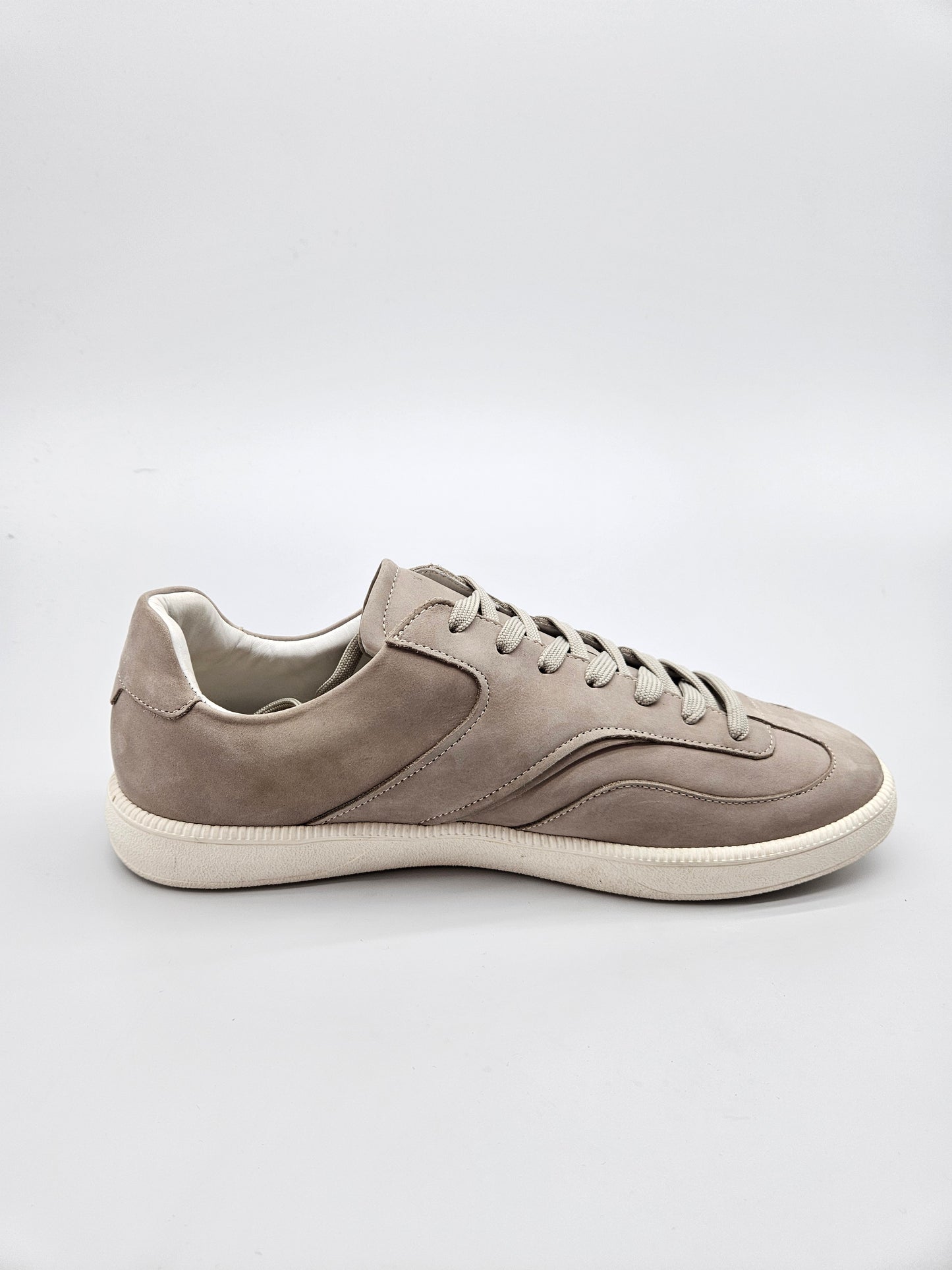 NUBIKK NOVI ORIGINAL PATIKI BR 46