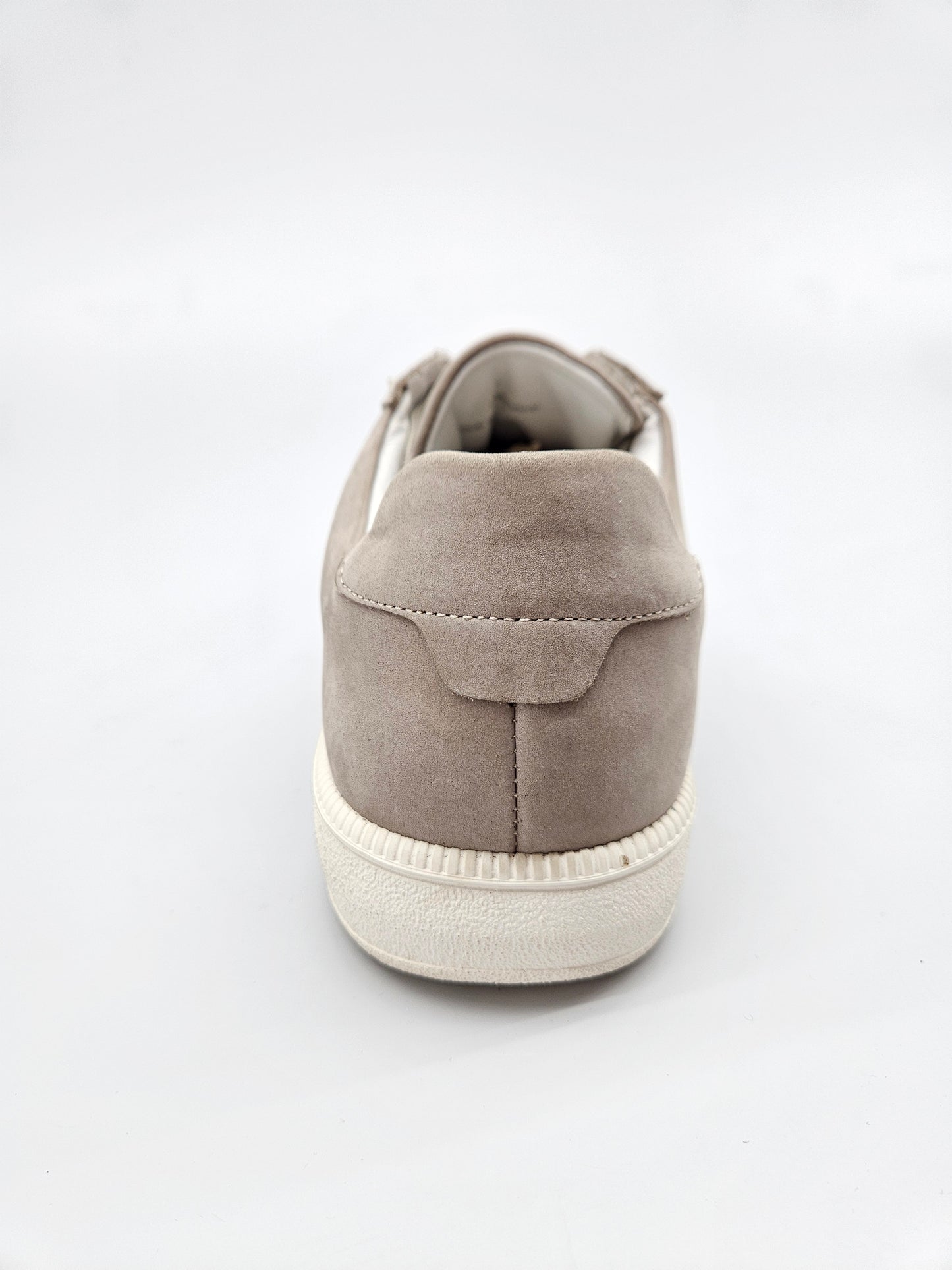 NUBIKK NOVI ORIGINAL PATIKI BR 46