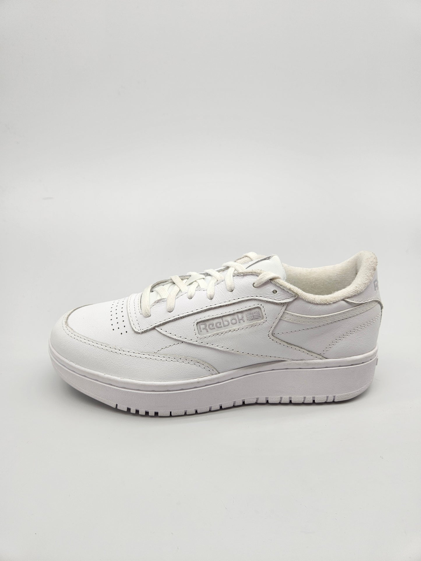 REEBOK NOVI ORIGINAL PATIKI BR 39