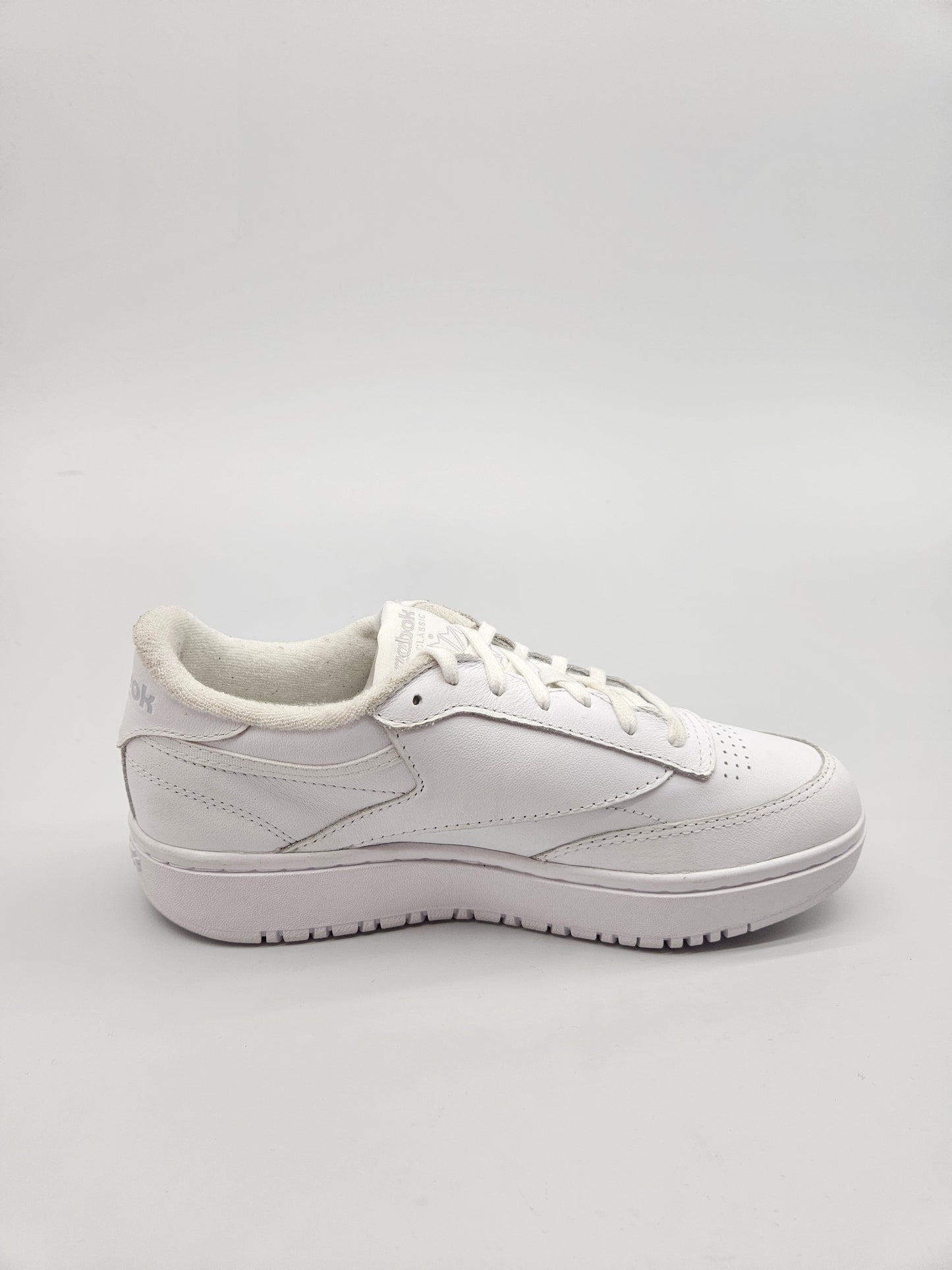 REEBOK NOVI ORIGINAL PATIKI BR 39