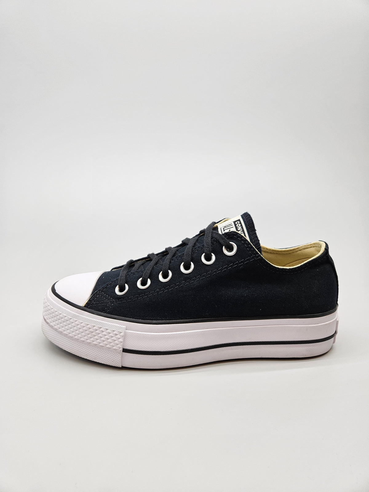 CONVERSE NOVI ORIGINAL PATIKI BR 37.5