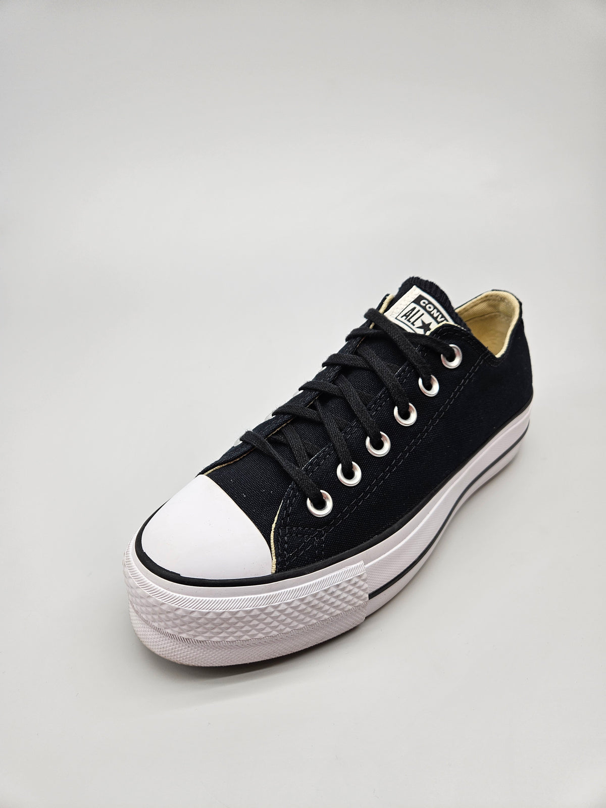 CONVERSE NOVI ORIGINAL PATIKI BR 37.5