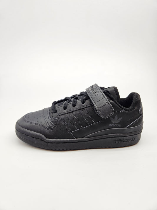 ADIDAS NOVI ORIGINAL PATIKI BR 40