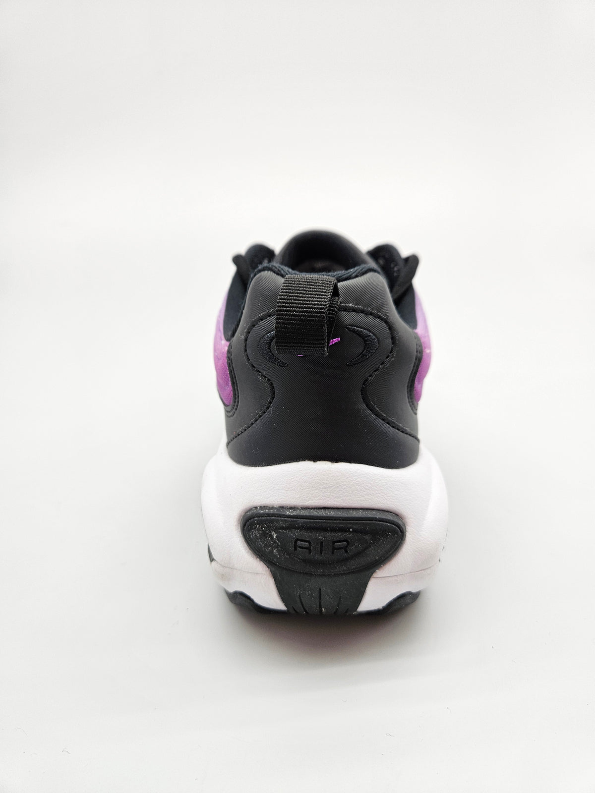 NIKE AIRMAX NOVI ORIGINAL PATIKI BR 39
