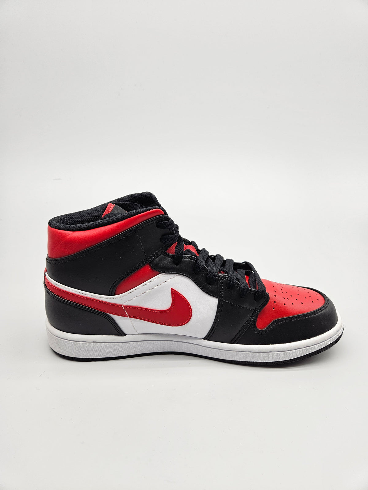 NIKE JORDAN NOVI ORIGINAL PATIKI BR 45