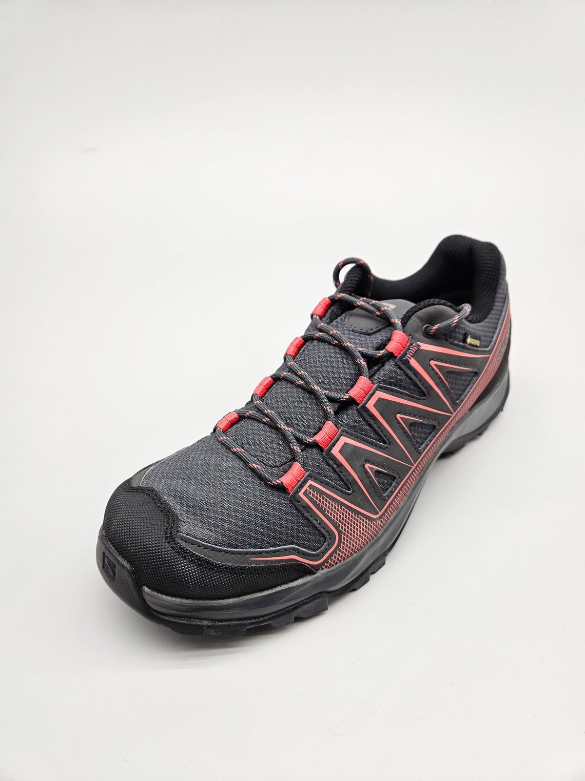 SALOMON GORETEX NOVI ORIGINAL PATIKI BR 40.5