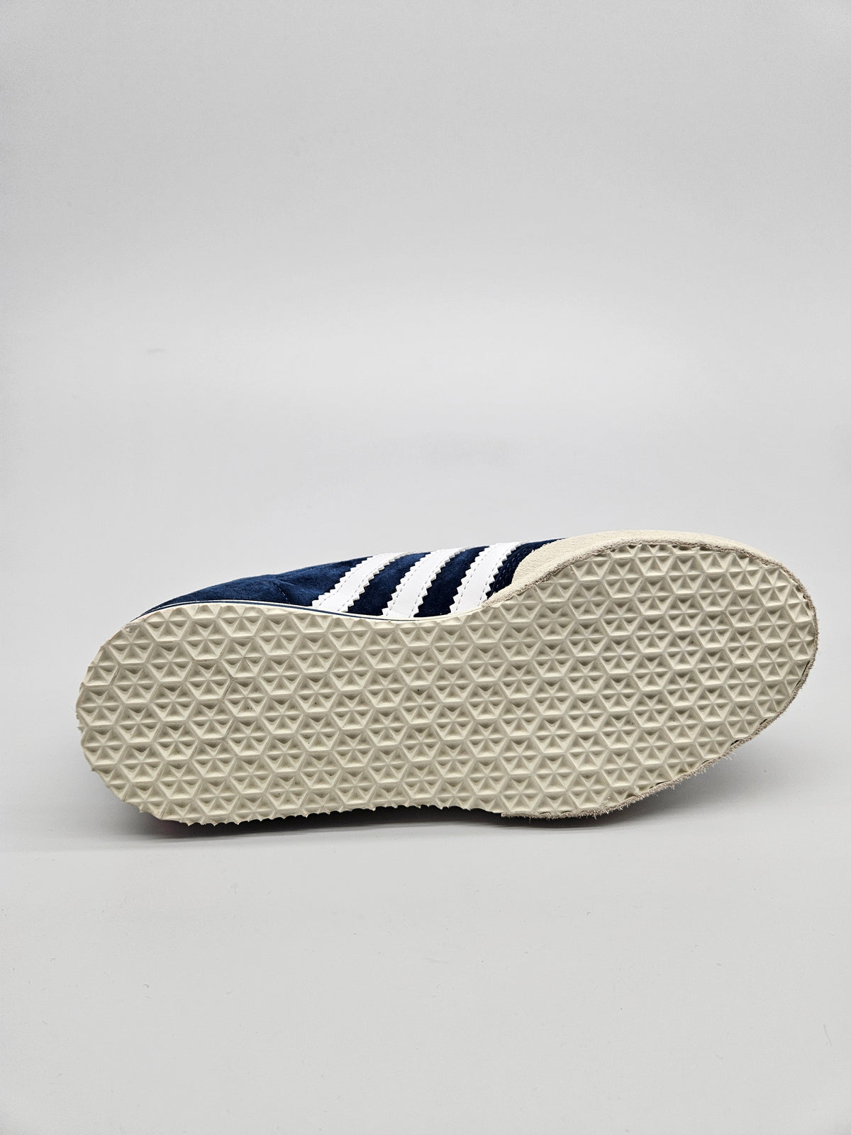 ADIDAS NOVI ORIGINAL PATIKI BR 39
