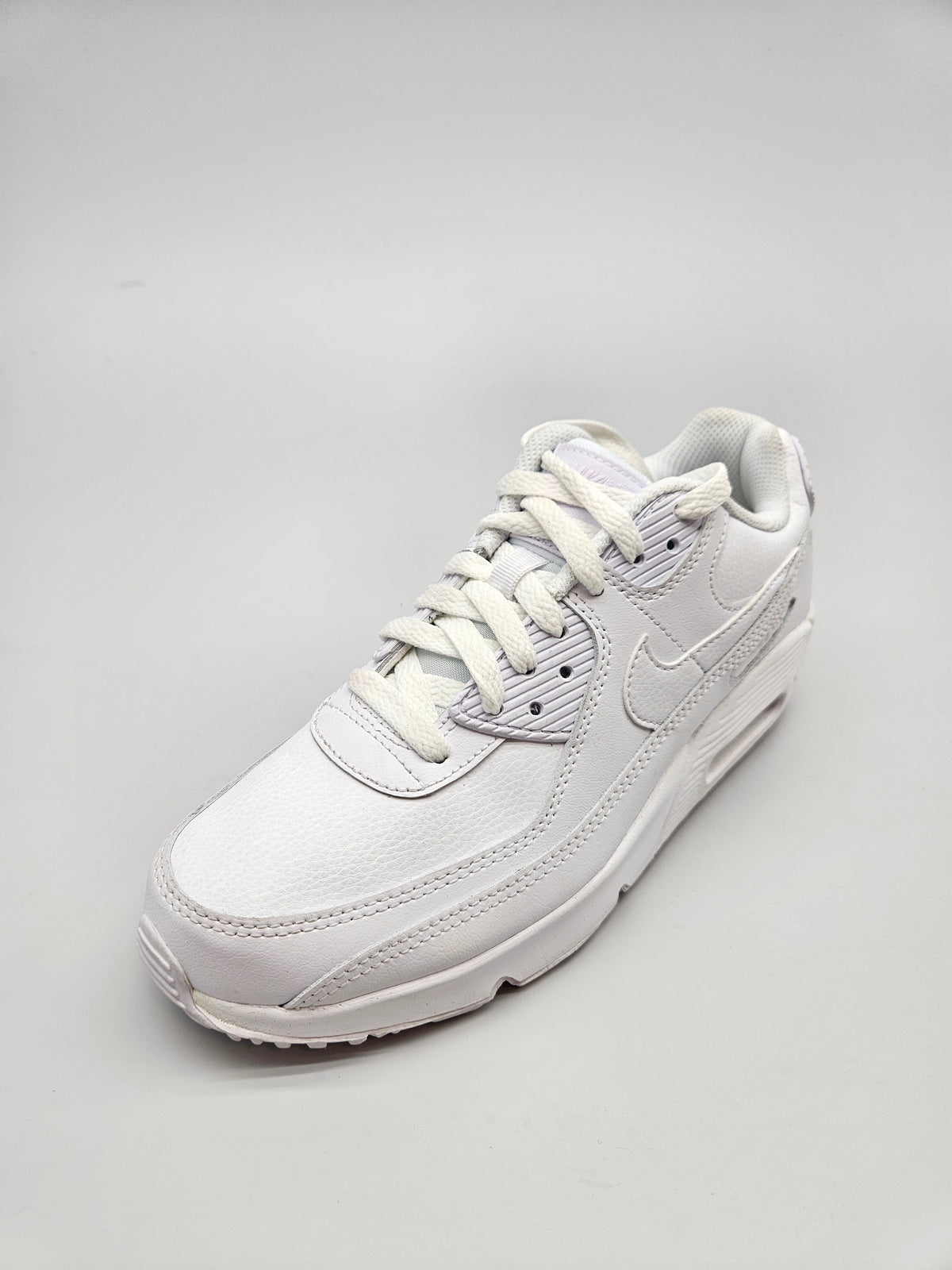 NIKE AIRMAX NOVI ORIGINAL PATIKI BR 38