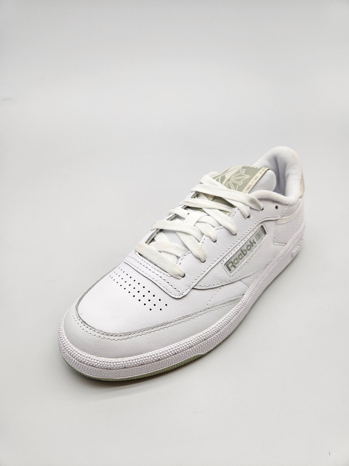 REEBOK NOVI ORIGINAL PATIKI BR 39
