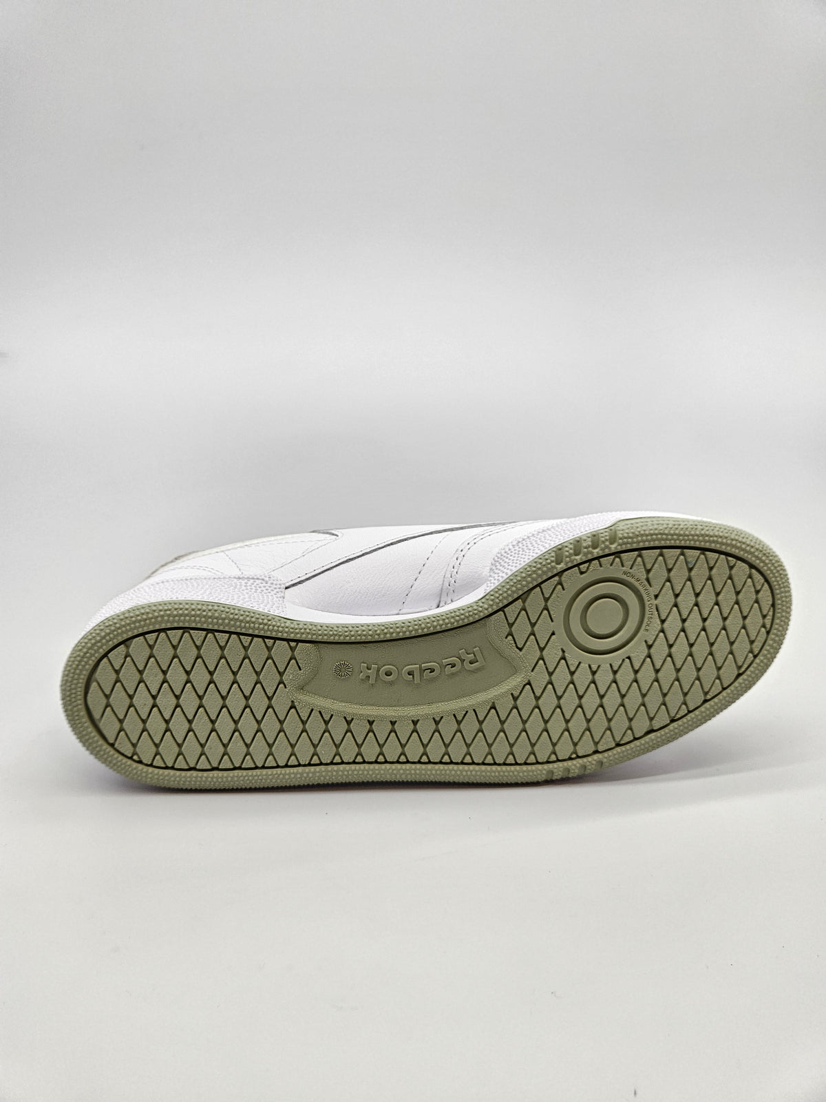 REEBOK NOVI ORIGINAL PATIKI BR 39