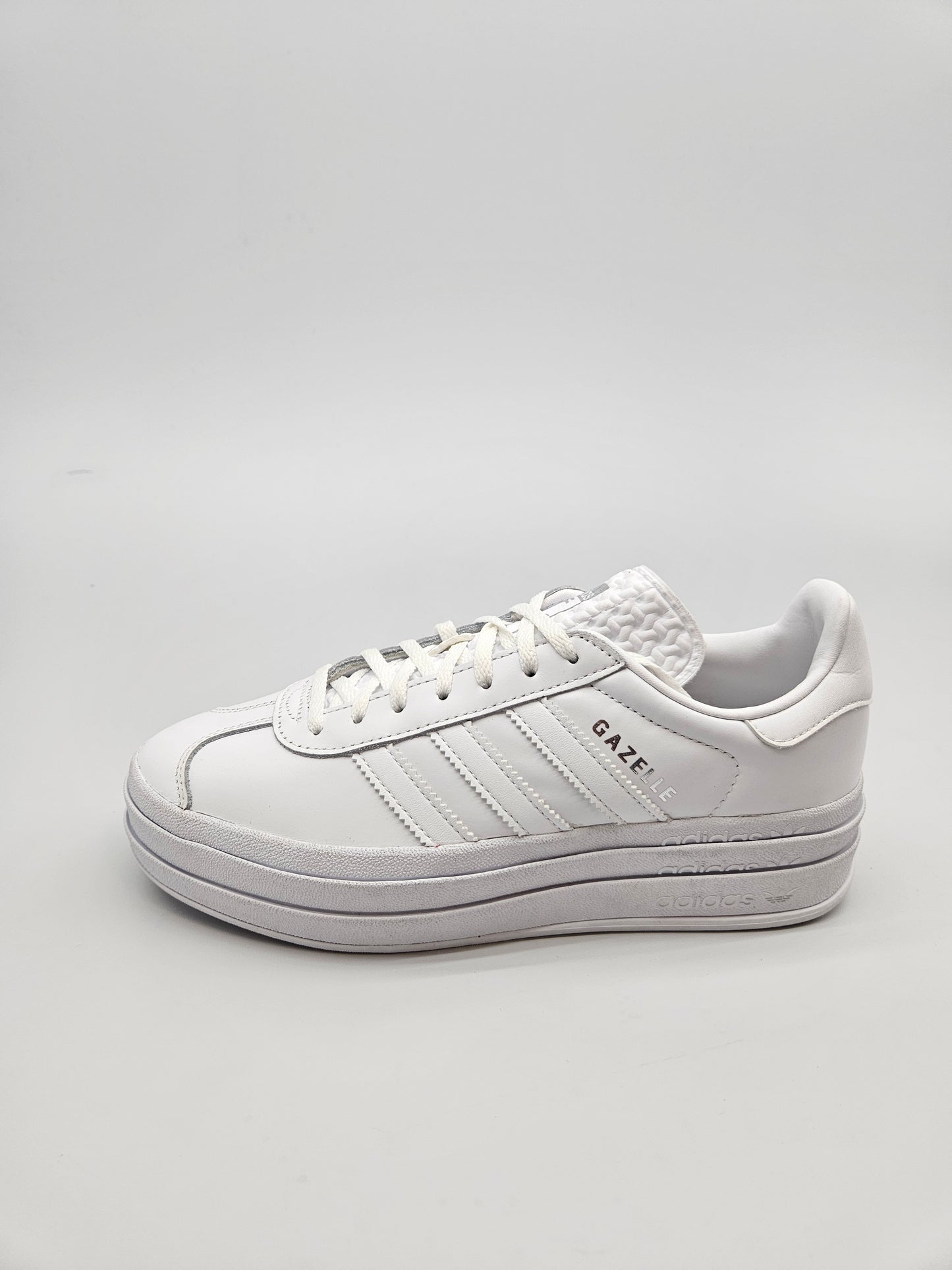 ADIDAS GAZZELE NOVI ORIGINAL PATIKI BR 40