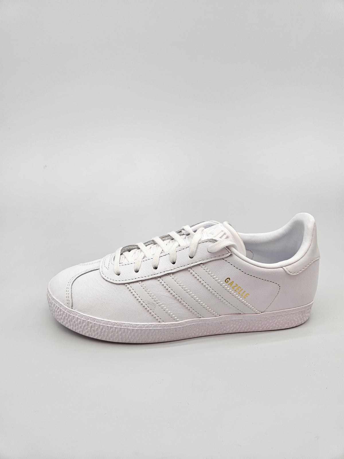 ADIDAS GAZZELE NOVI ORIGINAL PATIKI BR 37