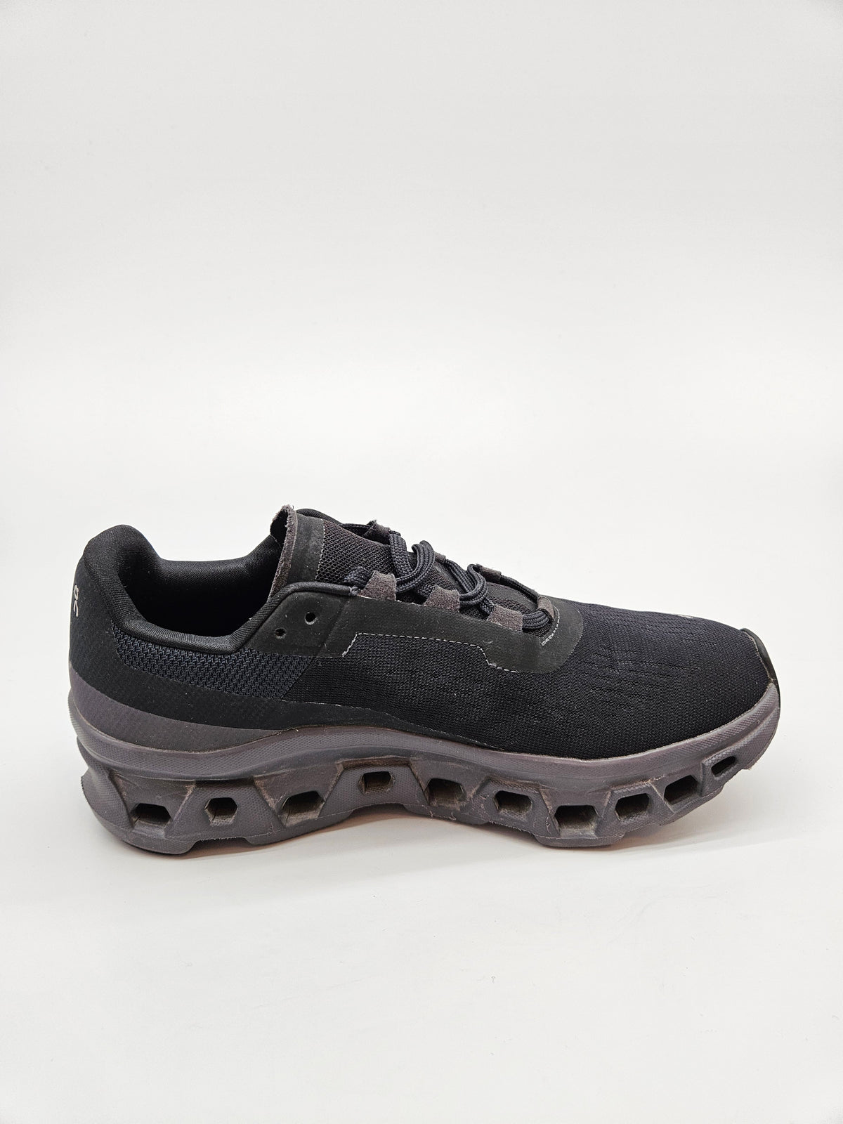 ON RUNNING ORIGINAL PATIKI BR 40
