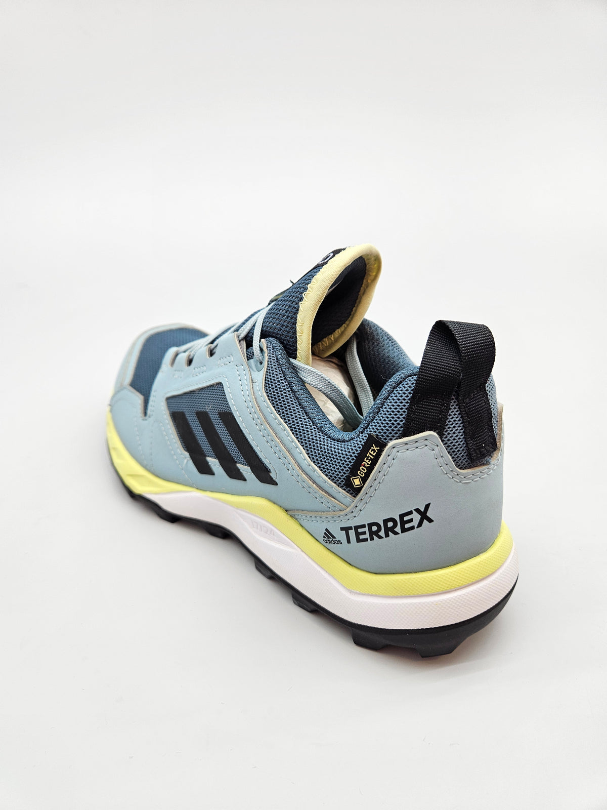 ADIDAS TERREX VODOTPORNI PATIKI BR 38