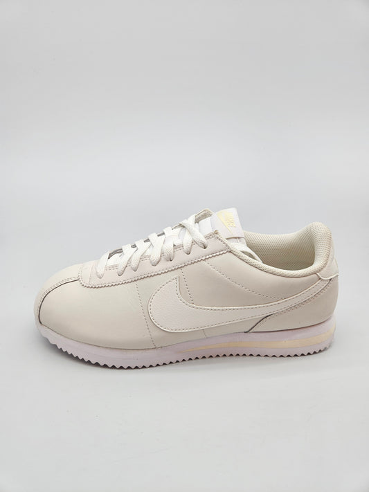 NIKE NOVI ORIGINAL PATIKI BR 40