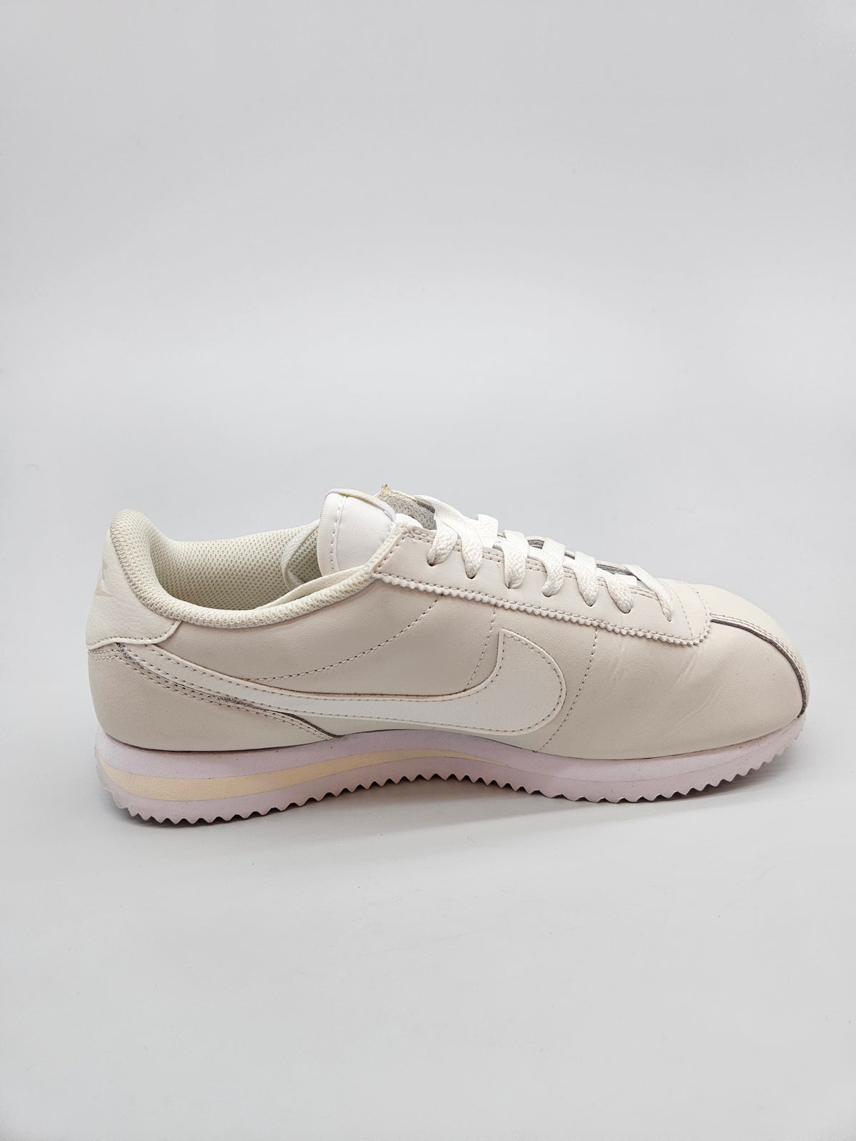 NIKE NOVI ORIGINAL PATIKI BR 40