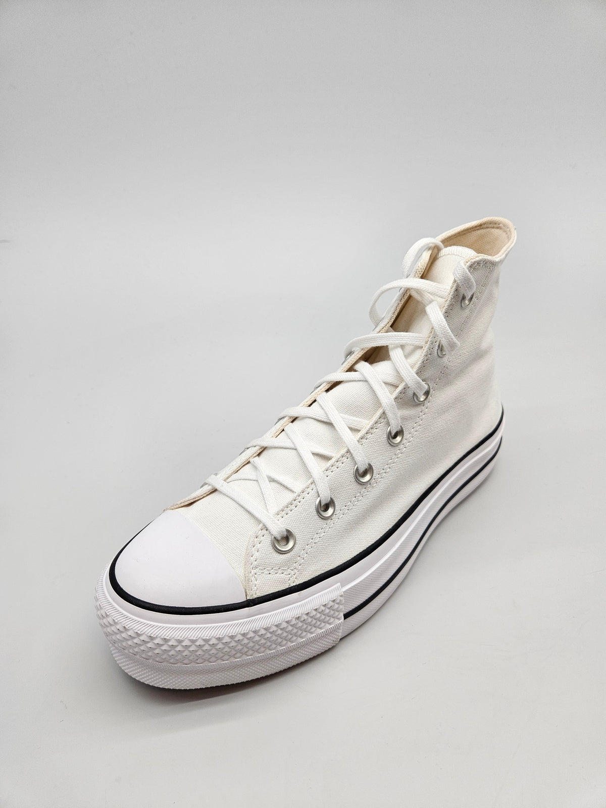 CONVERSE NOVI ORIGINAL PATIKI BR 41