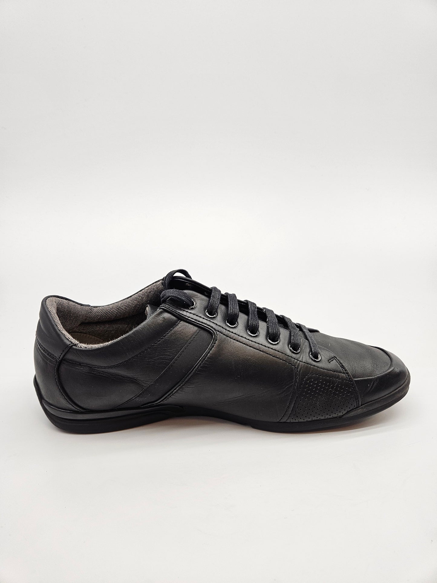 BOSS ORIGINAL KOZNI PATIKI BR 45