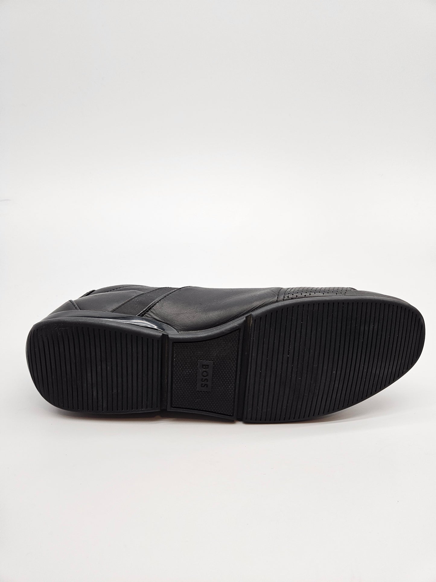 BOSS ORIGINAL KOZNI PATIKI BR 45
