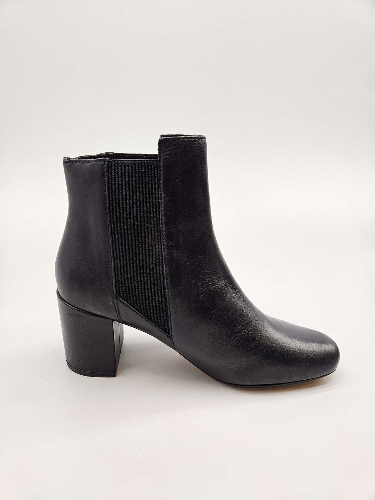ZARA NOVI ORIGINAL CIZMI BR 38