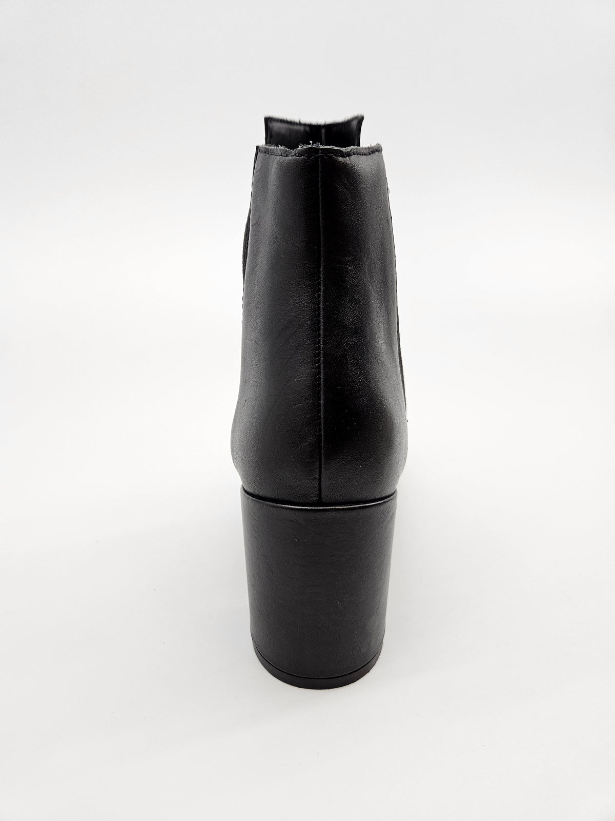 ZARA NOVI ORIGINAL CIZMI BR 38