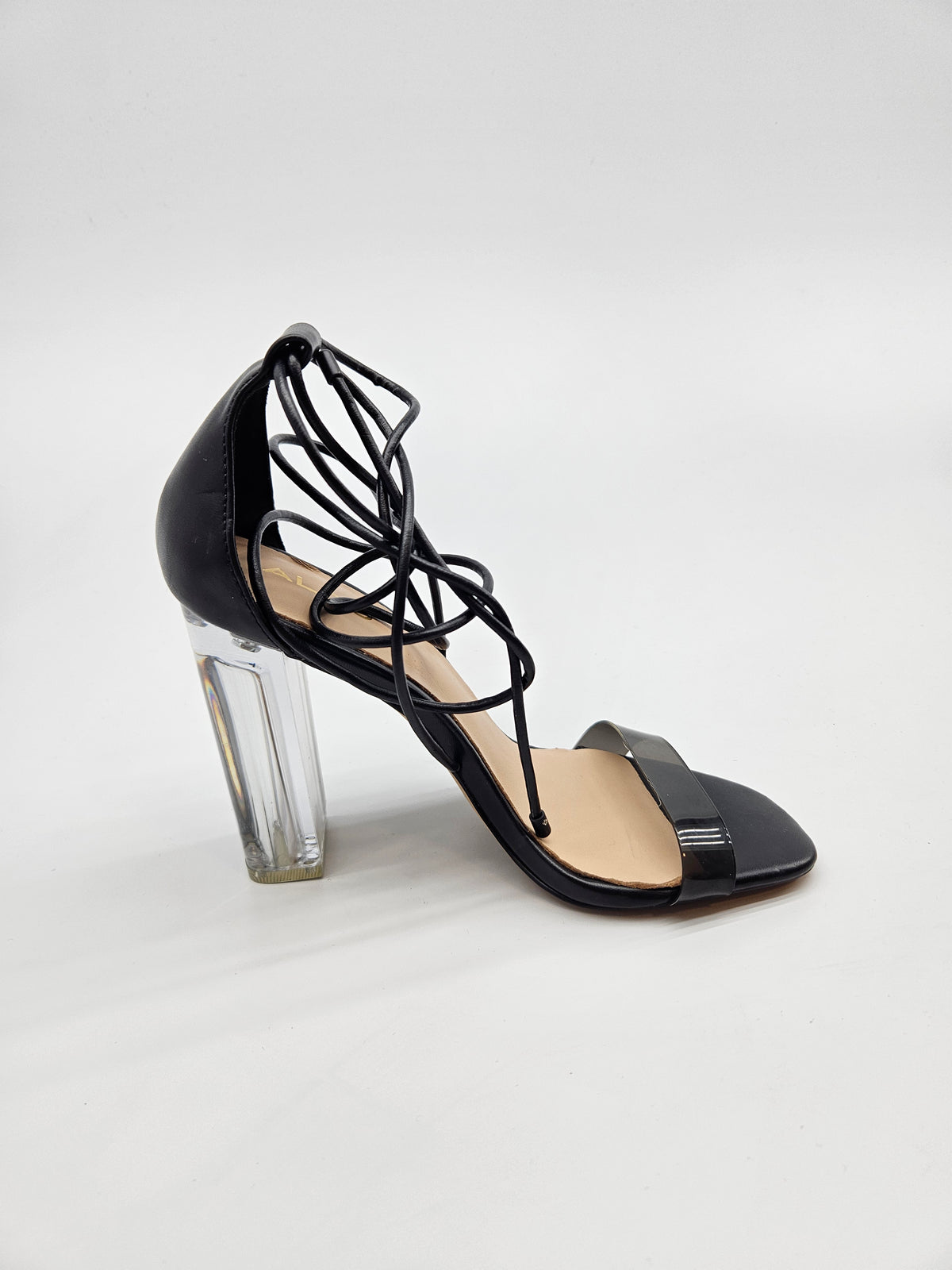 ALDO ORIGINAL NOVI SANDALKI BR 37