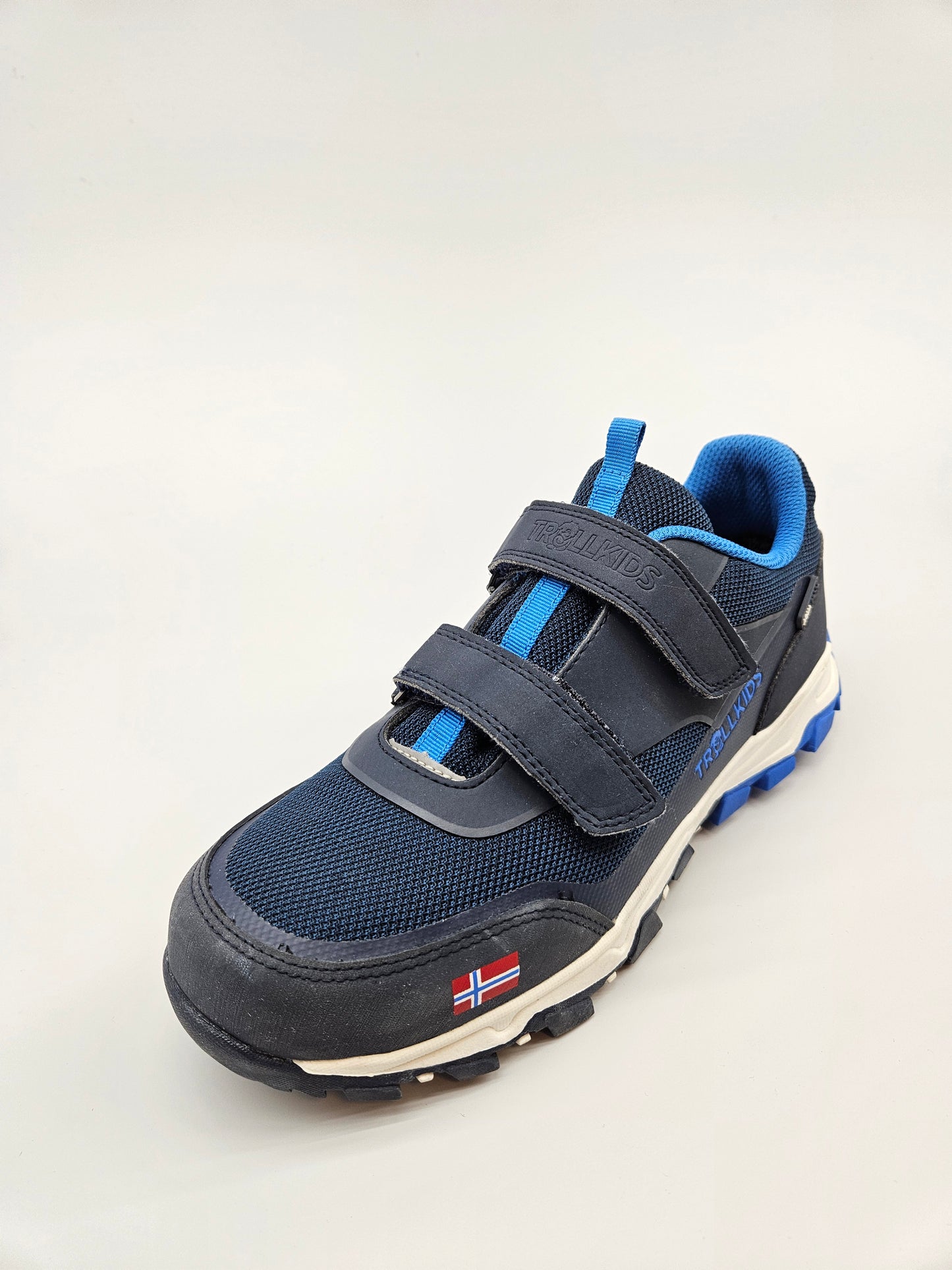 TROLL KIDS VODOTPORNI PATIKI BR 40