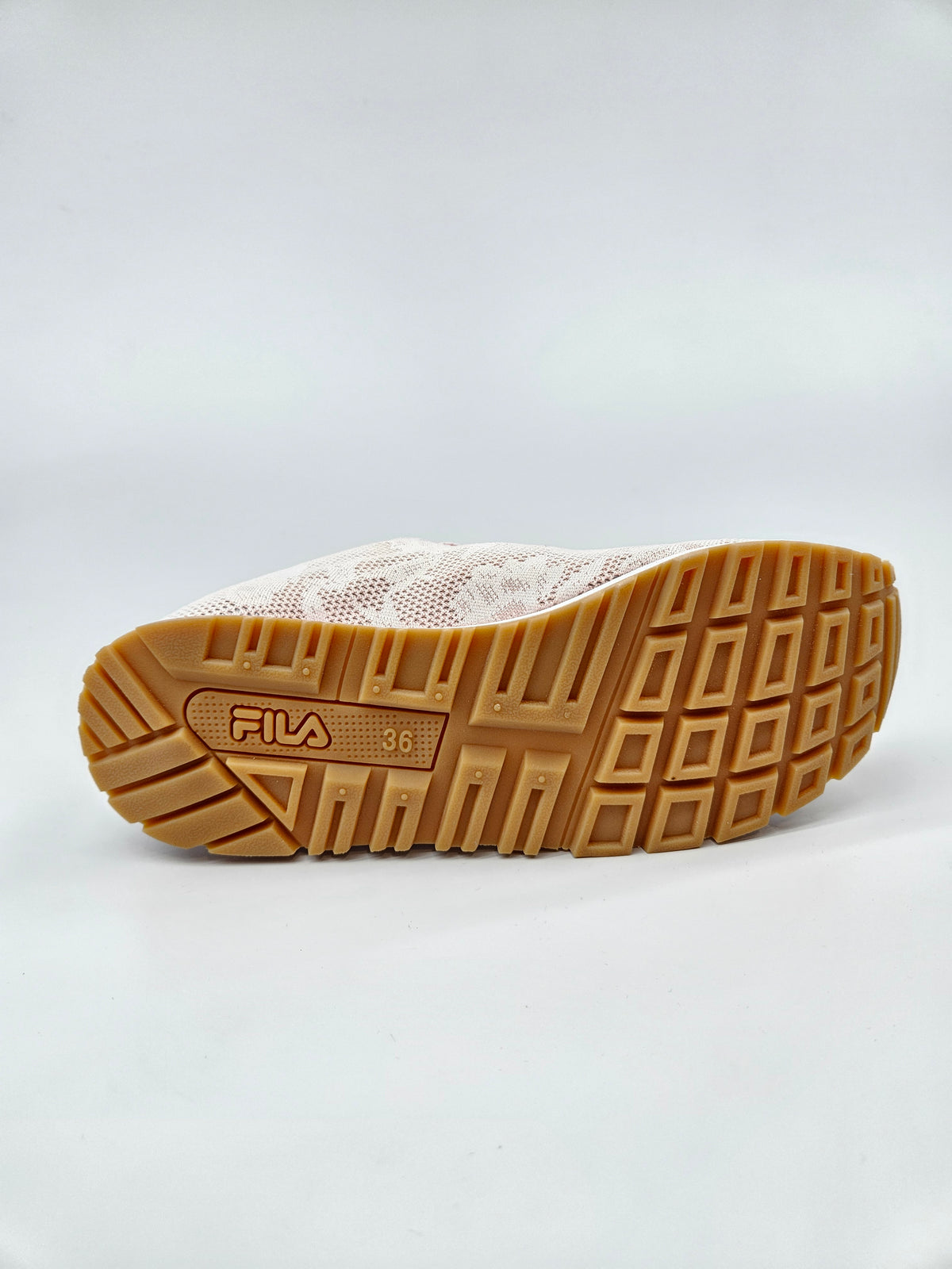 FILA NOVI ORIGINAL PATIKI BR 36