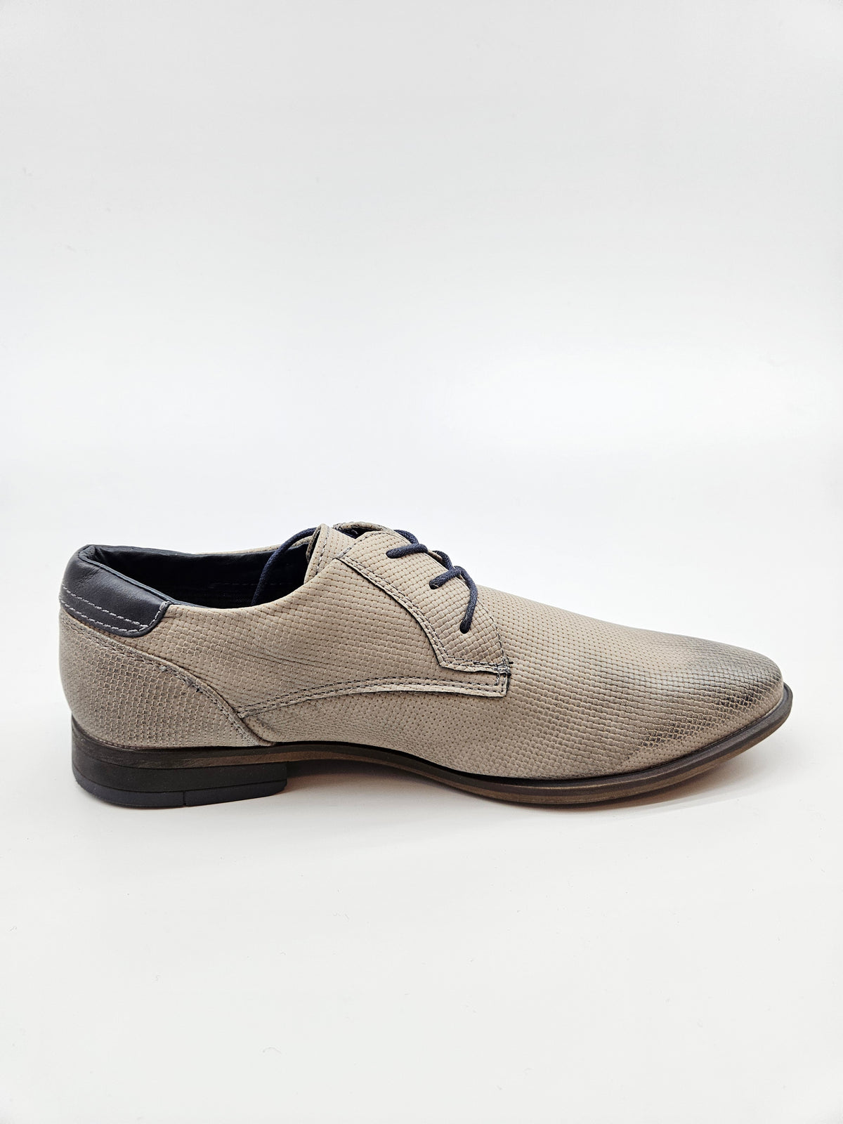 CHECKER NOVI ORIGINAL KOZNI CEVLI BR 41