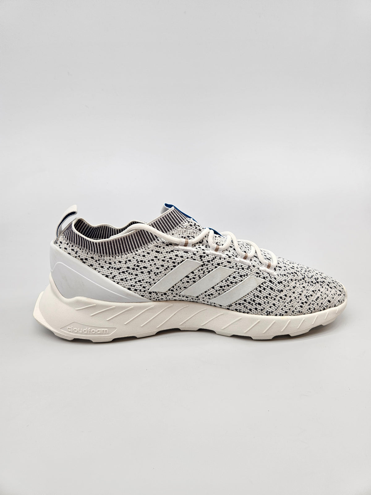 ADIDAS NOVI ORIGINAL PATIKI BR 42.5
