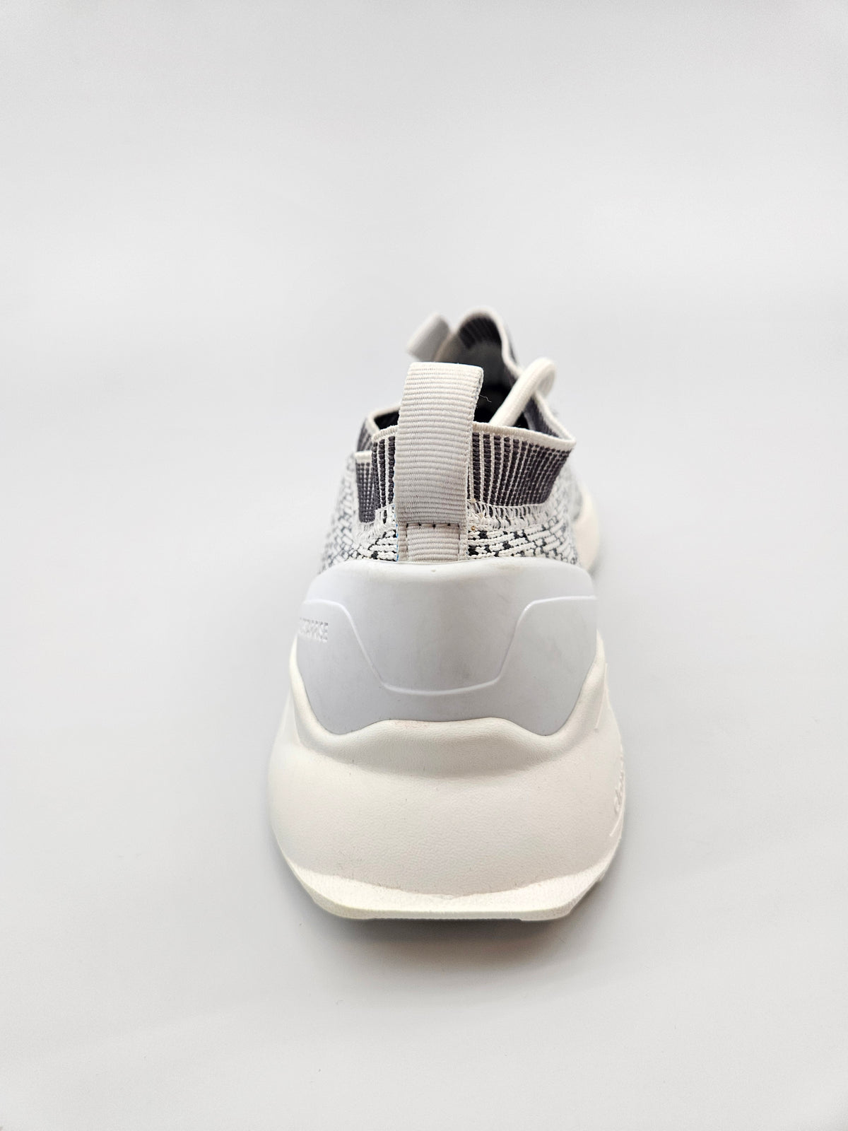 ADIDAS NOVI ORIGINAL PATIKI BR 42.5