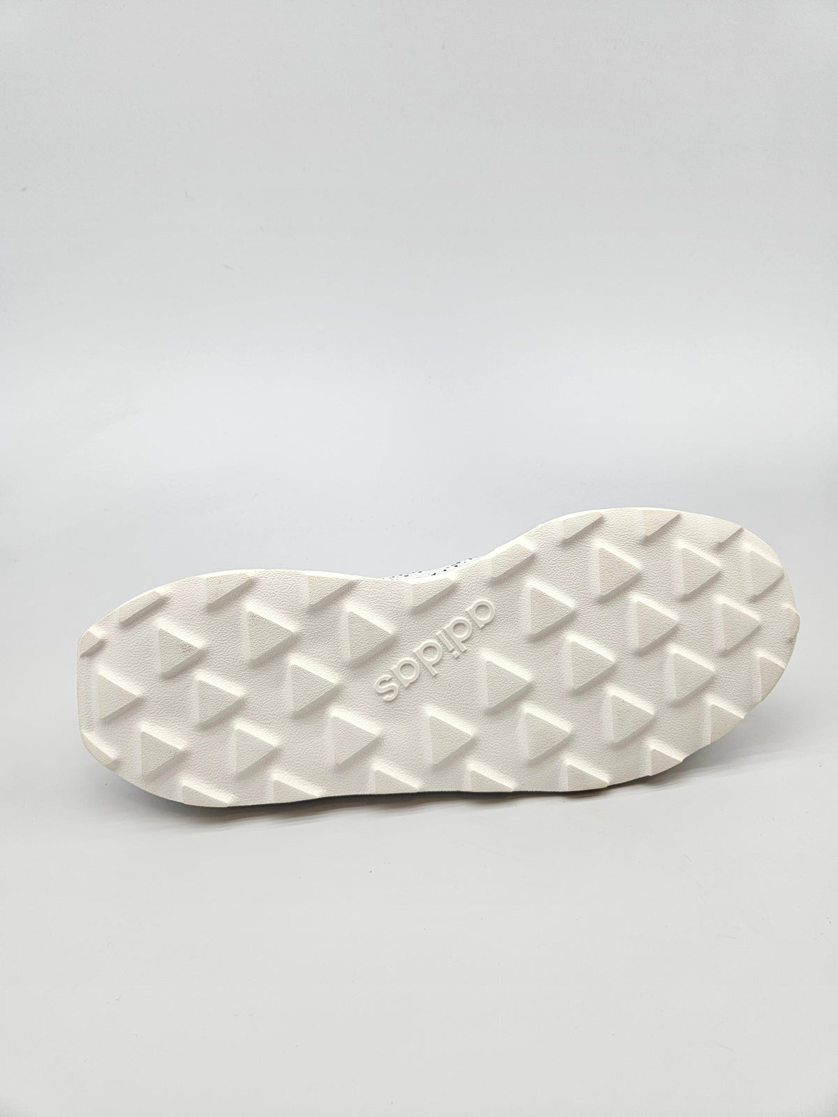 ADIDAS NOVI ORIGINAL PATIKI BR 42.5