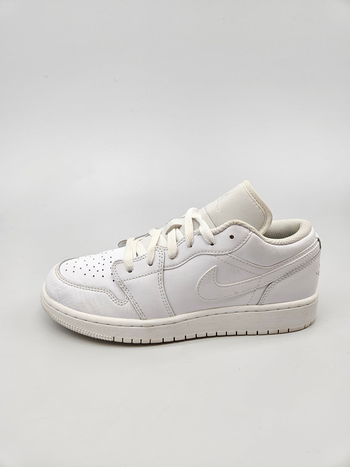NIKE JORDAN ORIGINAL PATIKI BR 38.5