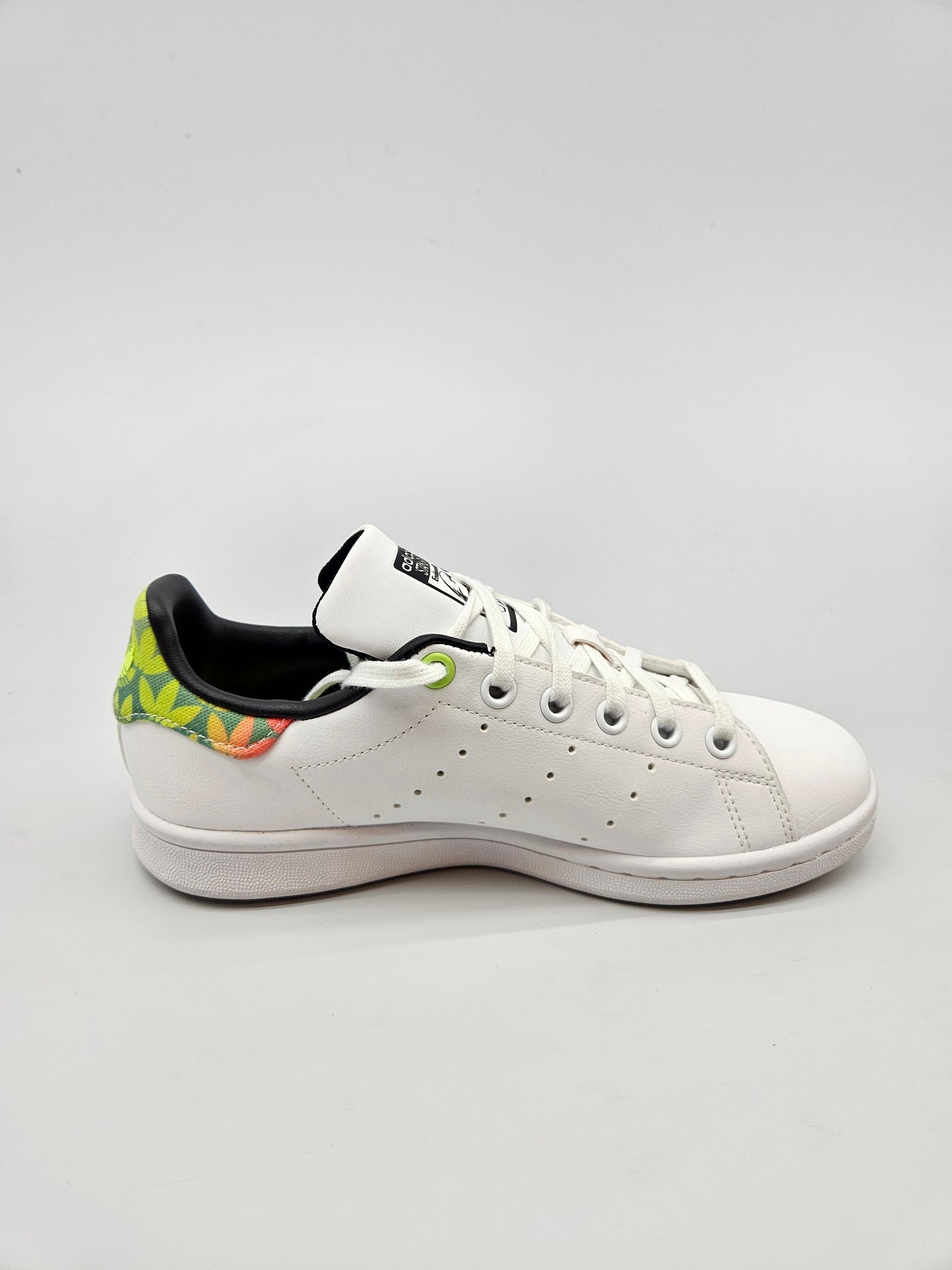 ADIDAS NOVI ORIGINAL PATIKI BR 35