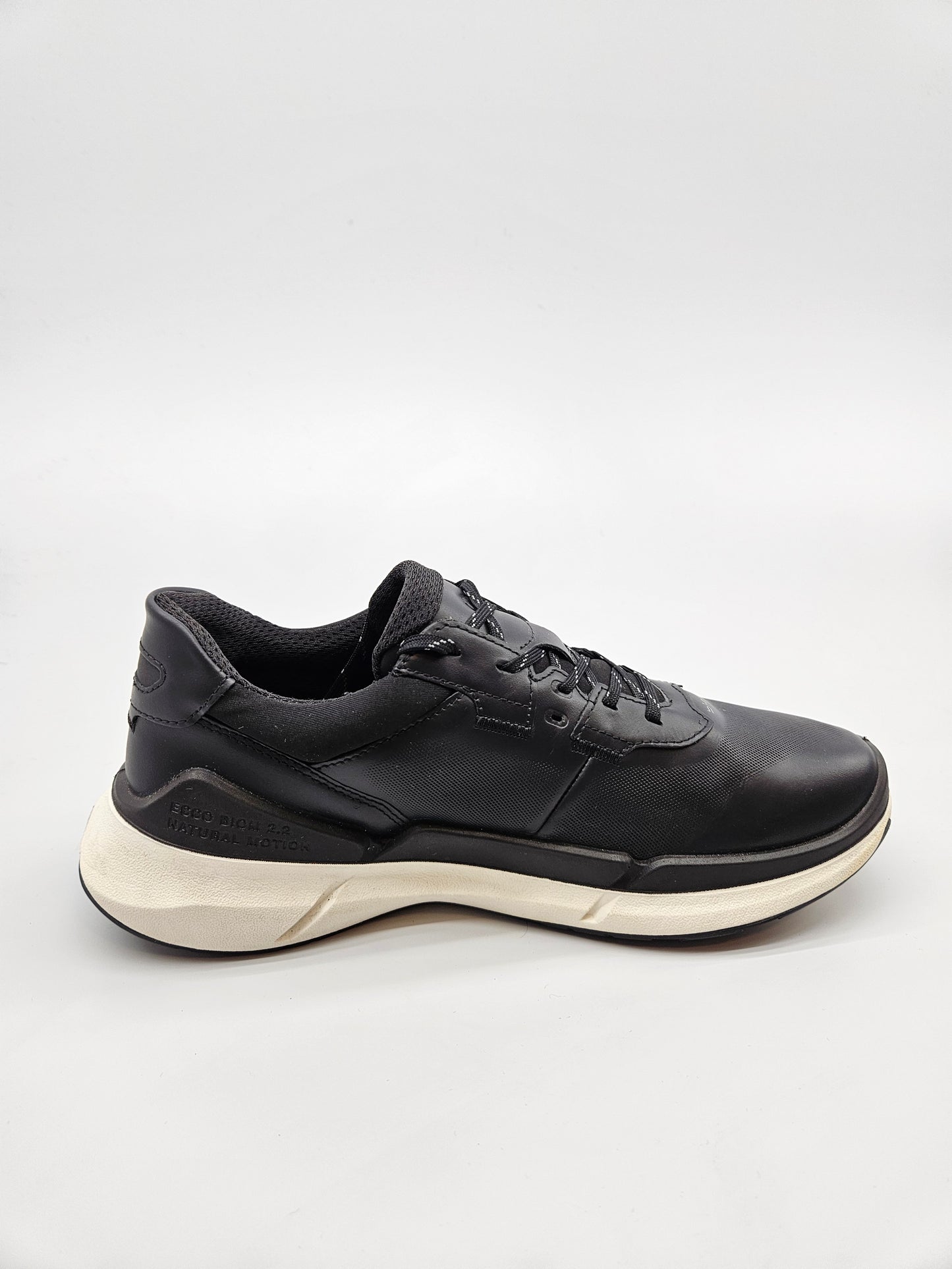 ECCO ORIGINAL KOZNI PATIKI BR 39
