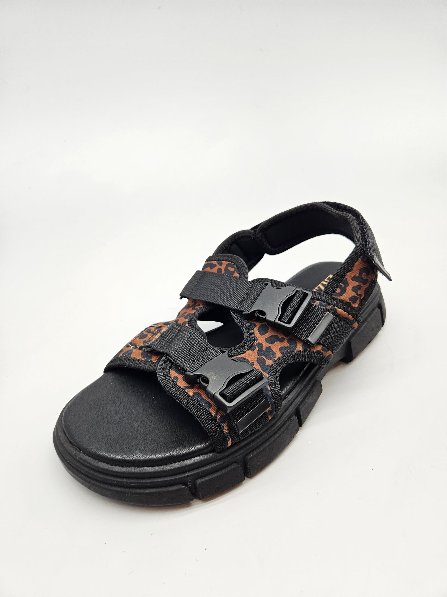 ZIZZI NOVI ORIGINAL SANDALKI BR 40