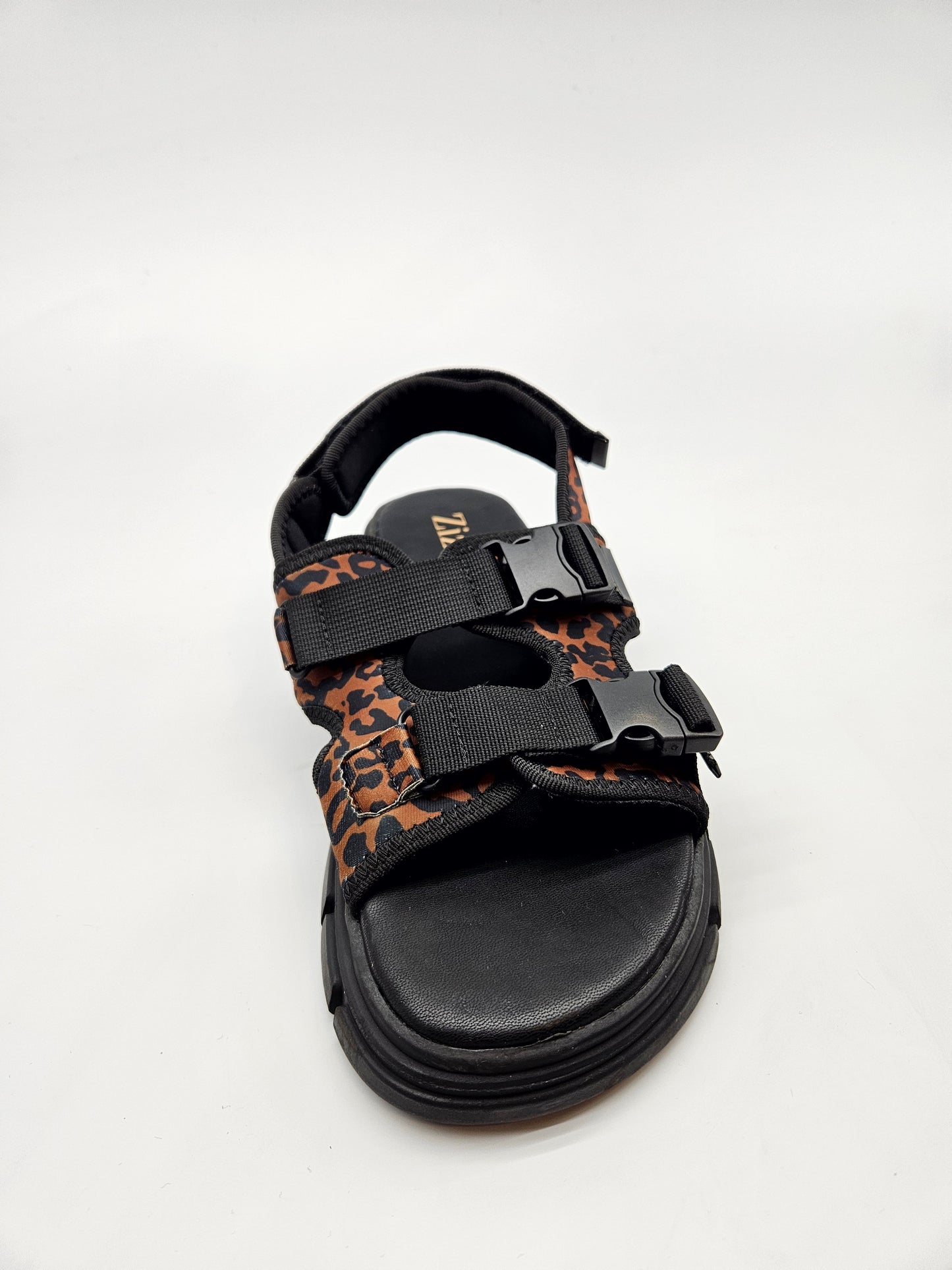 ZIZZI NOVI ORIGINAL SANDALKI BR 40