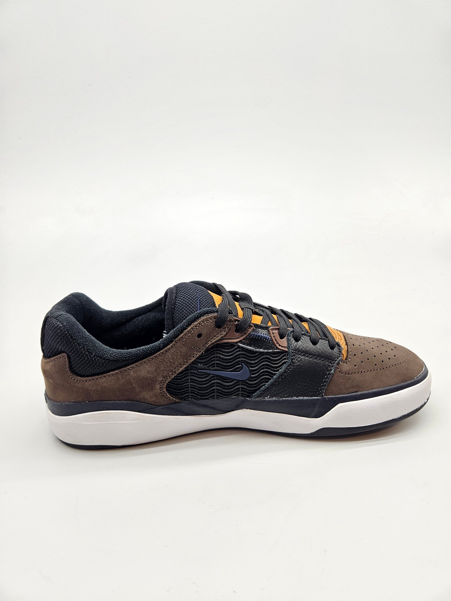 NIKE ORIGINAL  PATIKI BR 44