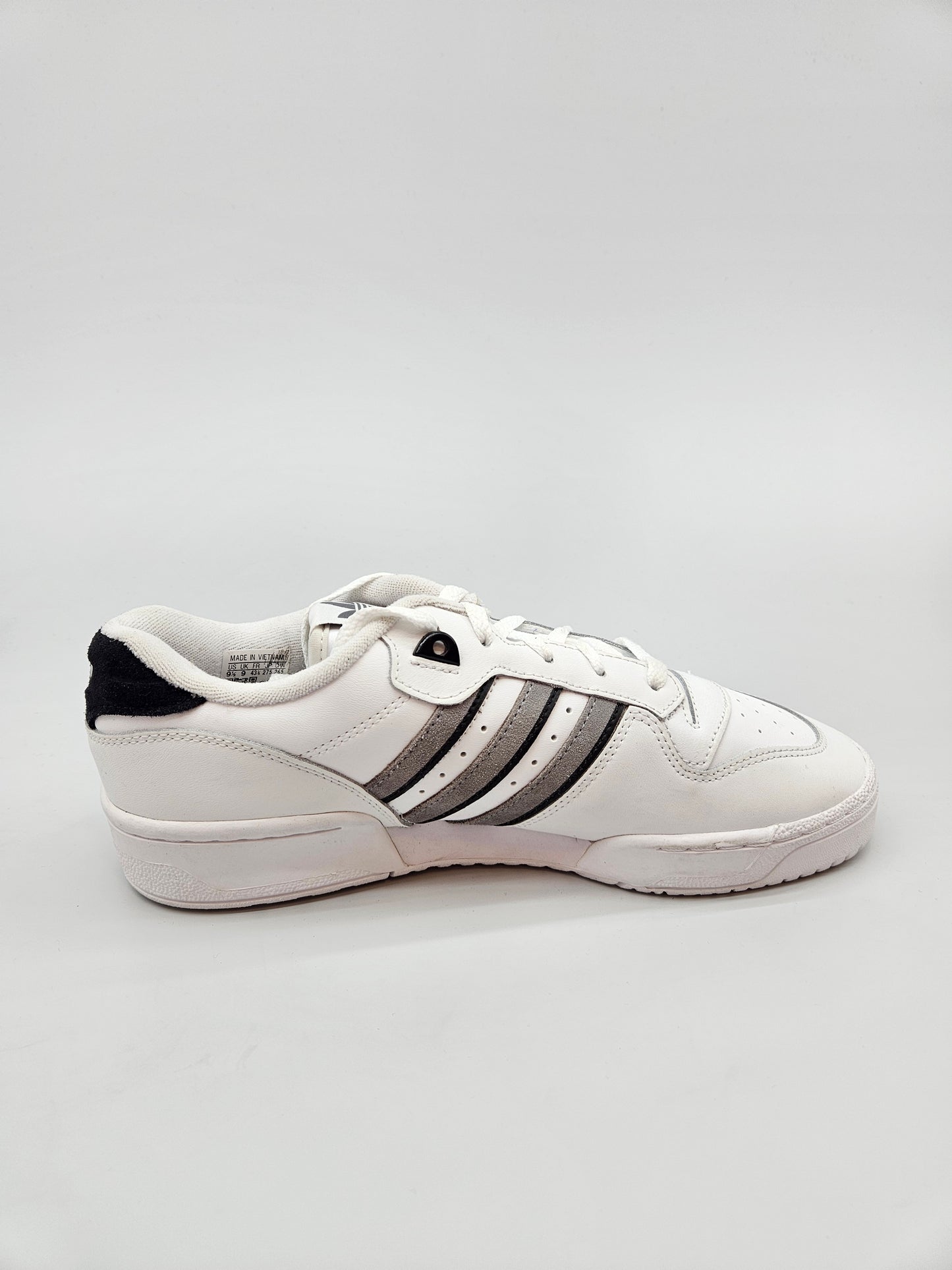 ADIDAS NOVI ORIGINAL PATIKI BR 43