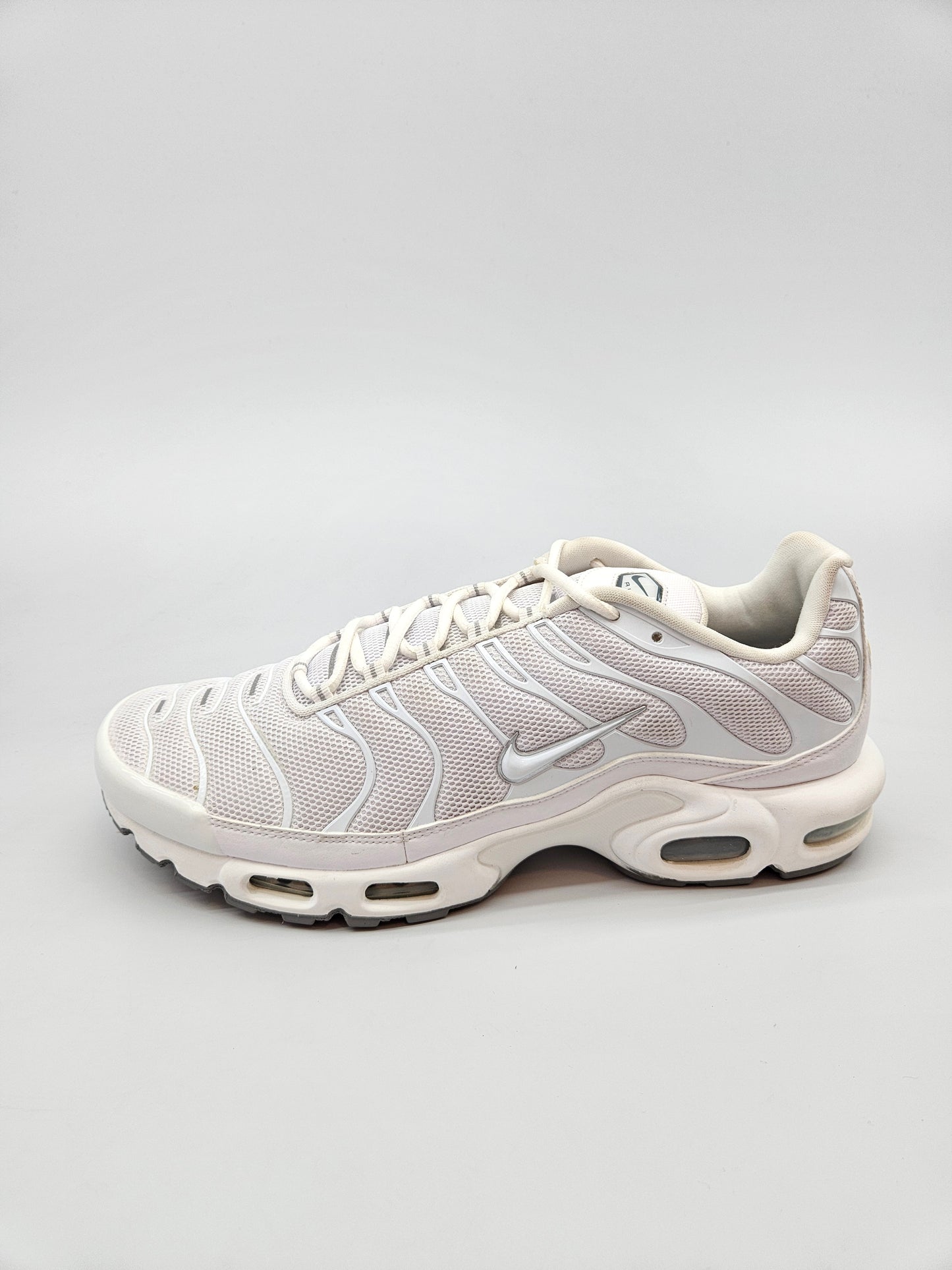 NIKE AIRMAX NOVI ORIGINAL PATIKI BR 47