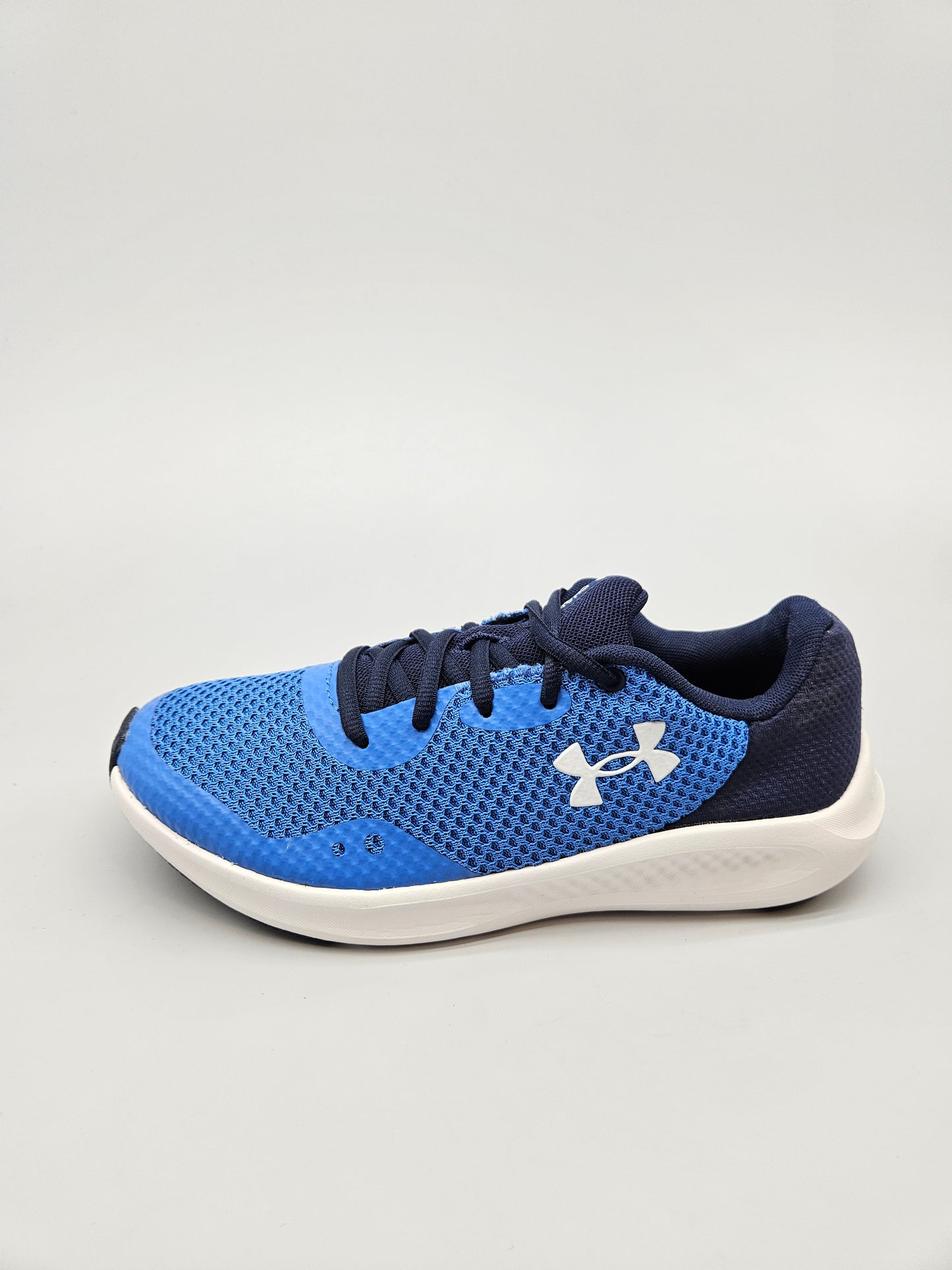 UNDER ARMOUR ORIGINAL PATIKI BR 38.5