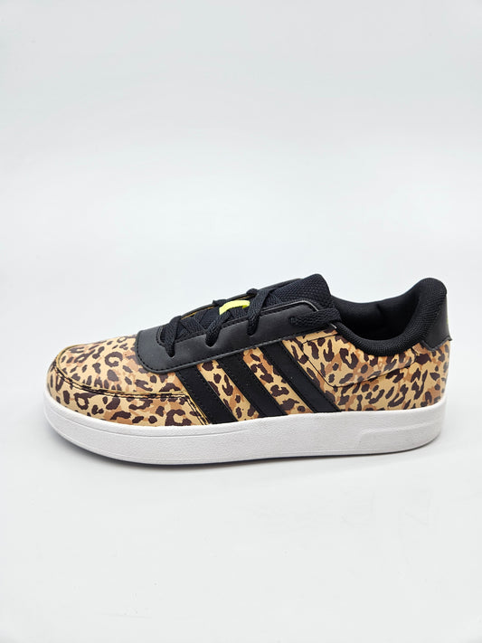 ADIDAS NOVI ORIGINAL PATIKI BR 39
