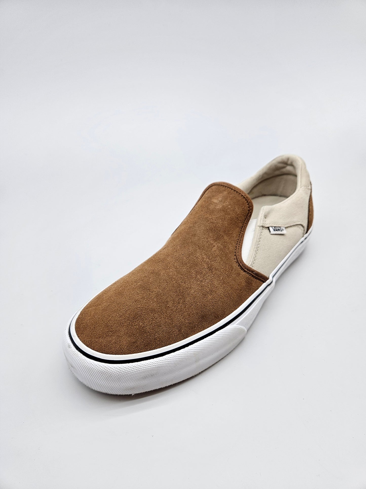 VANS NOVI ORIGINAL PATIKI BR 44