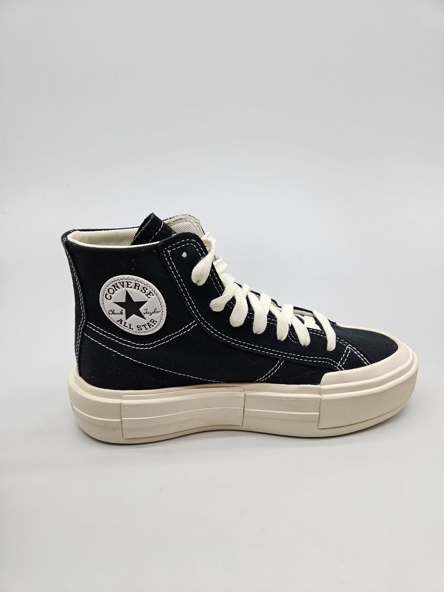CONVERSE NOVI ORIGINAL PATIKI BR 40