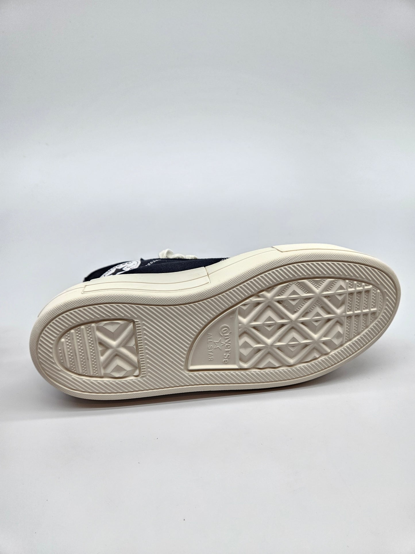 CONVERSE NOVI ORIGINAL PATIKI BR 40