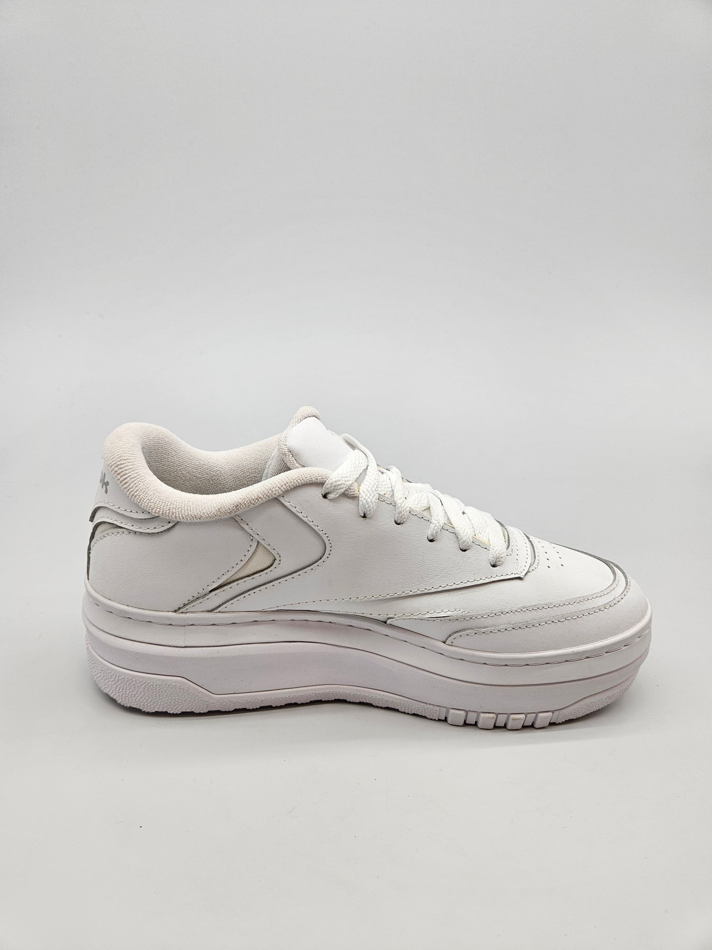 REEBOK NOVI ORIGINAL PATIKI BR 40