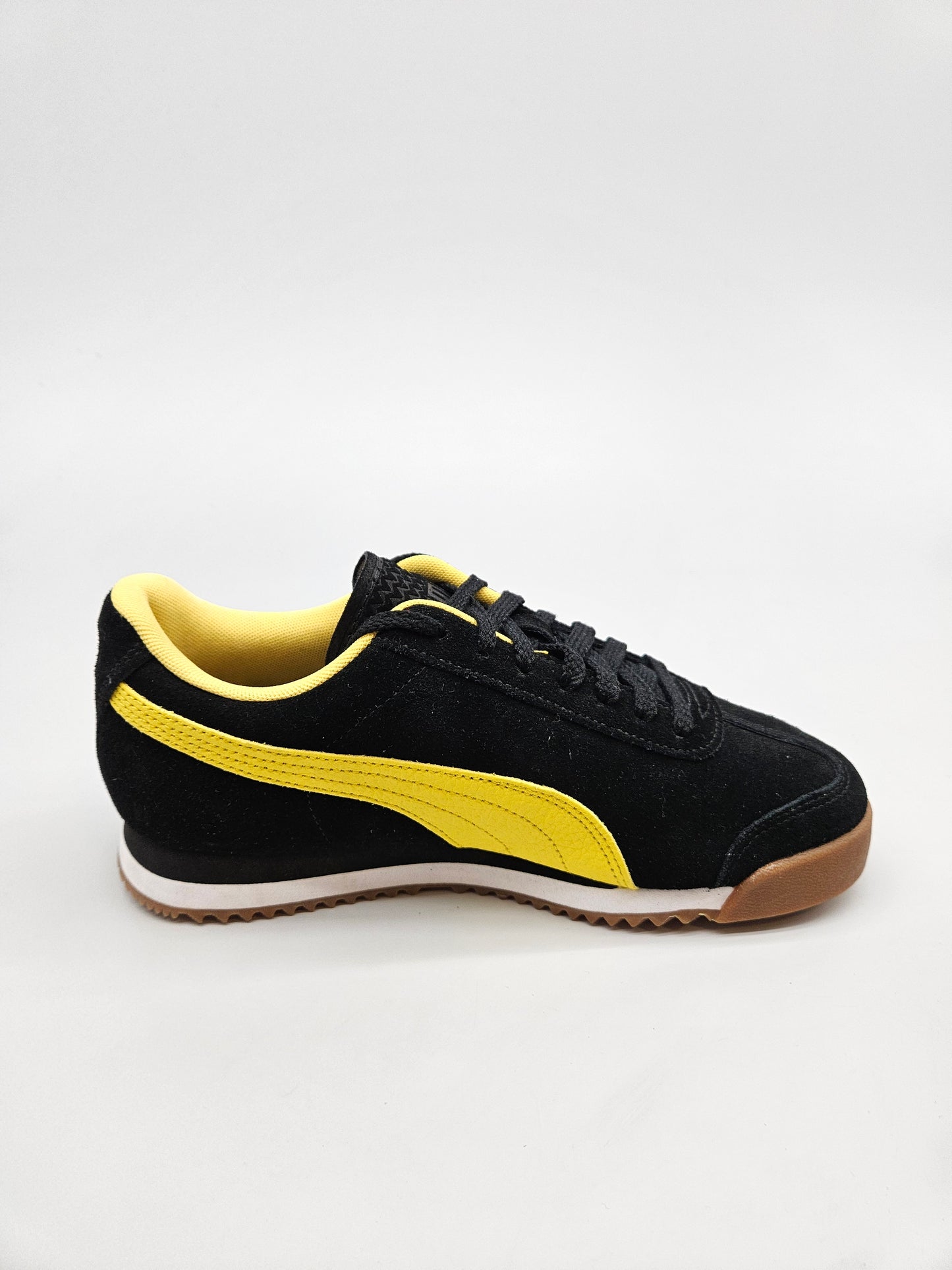 PUMA NOVI ORIGINAL PATIKI BR 38