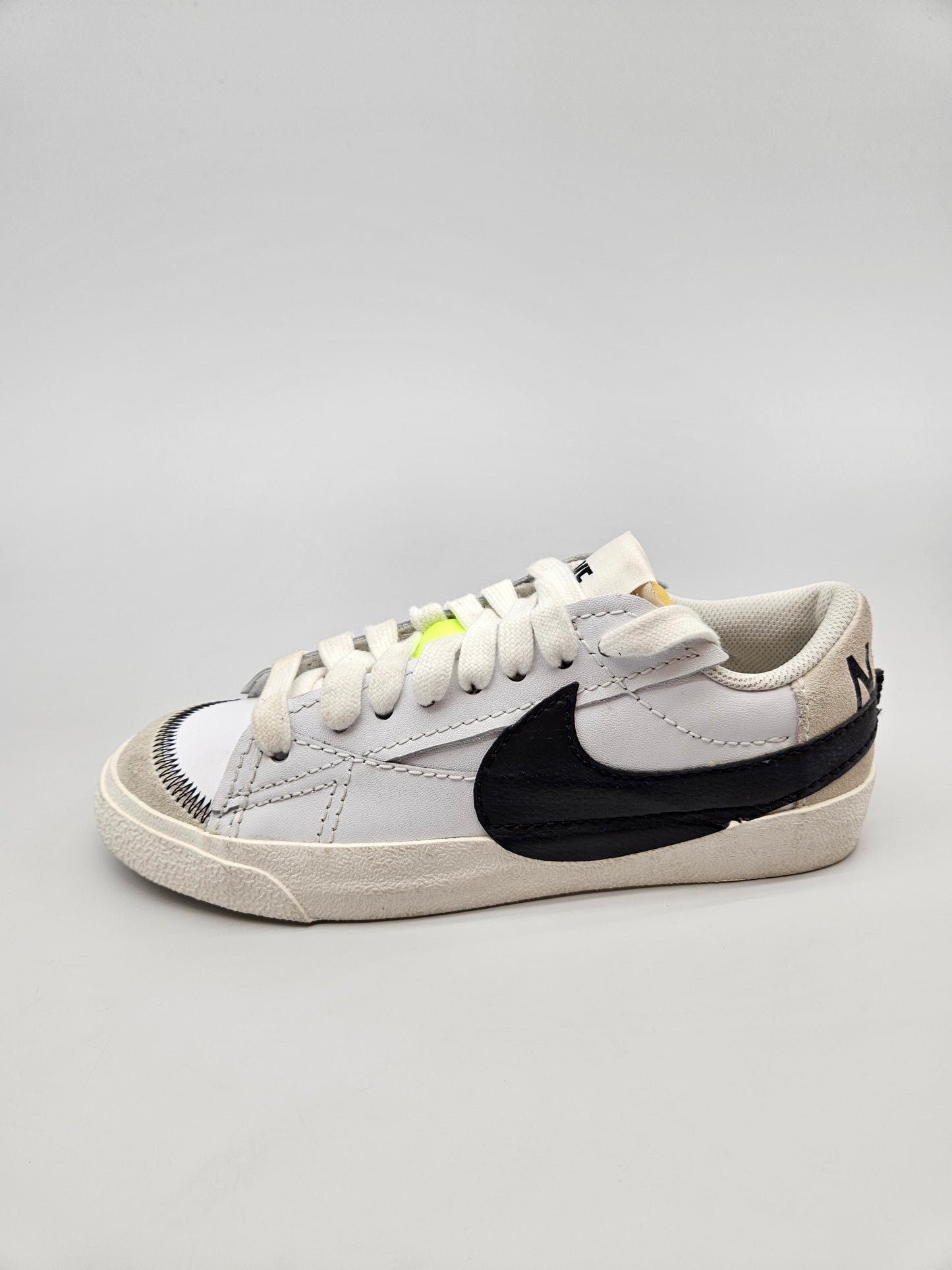 NIKE NOVI ORIGINAL PATIKI BR 40